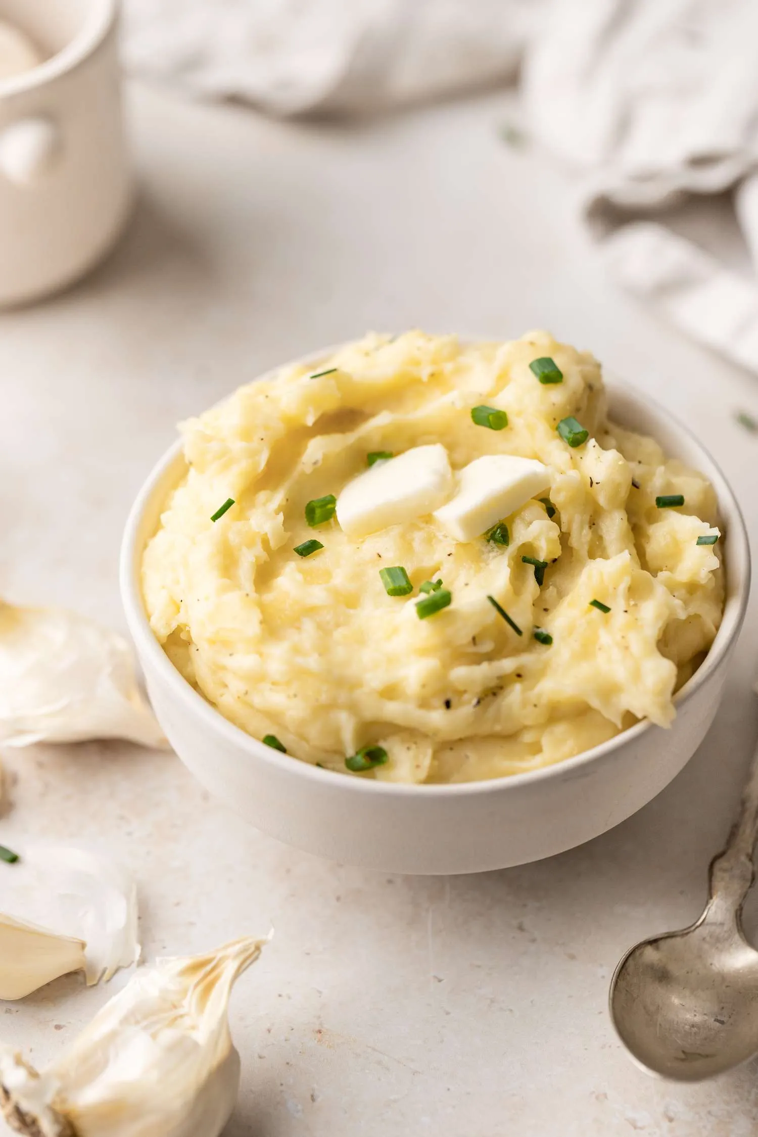 Instant Pot Cheesy Garlic Mashed Potatoes