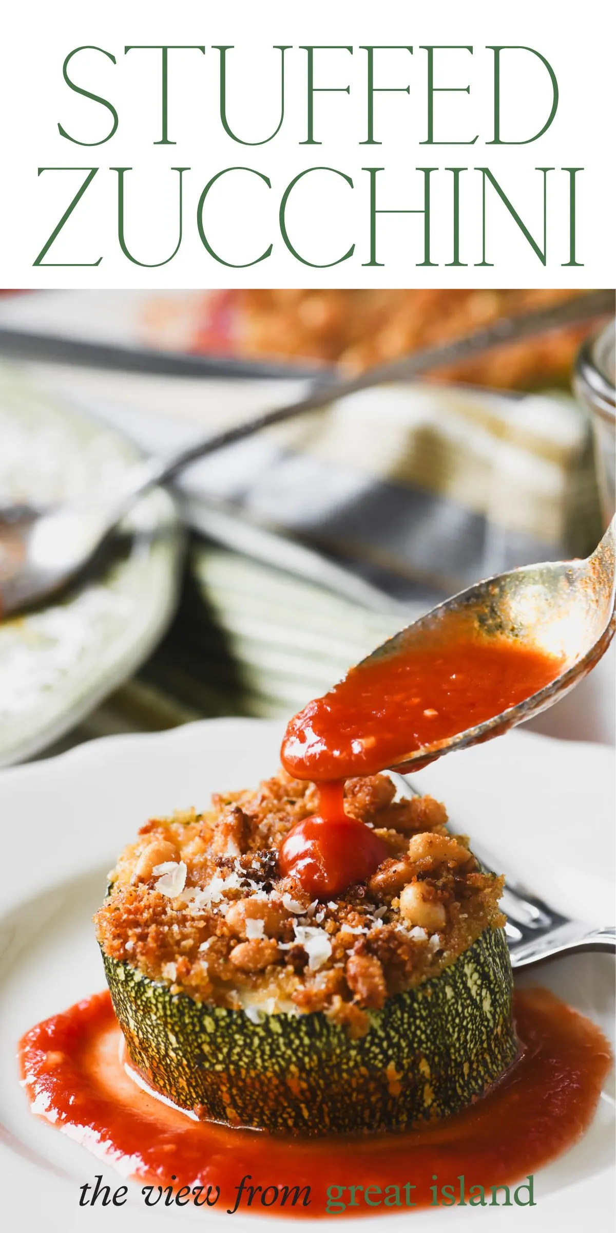Italian Stuffed Zucchini with Tomsauce