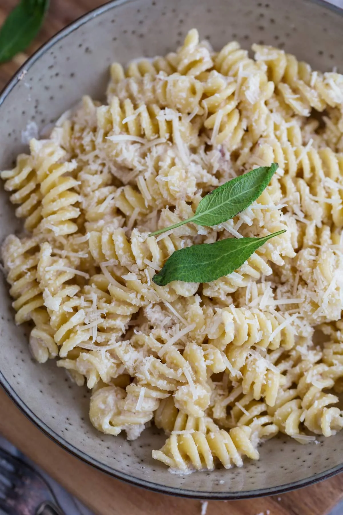 Jodie's Pasta with Creamy Walnut Sauce