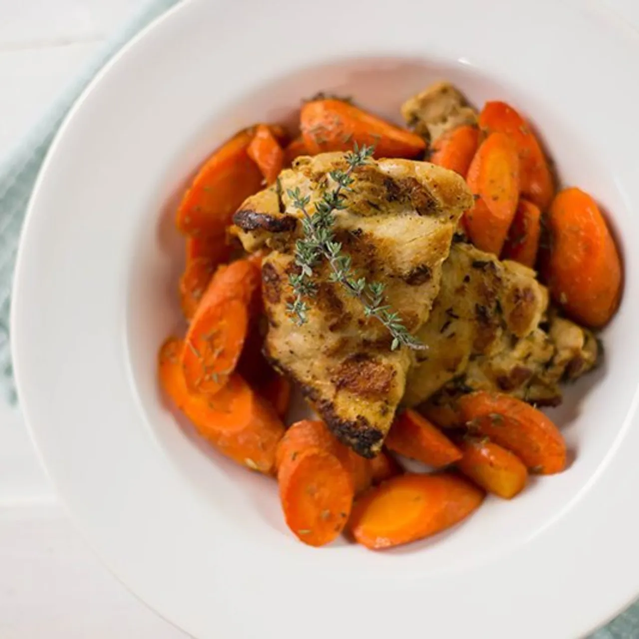 Juicy Honey Lemon Chicken and Carrots