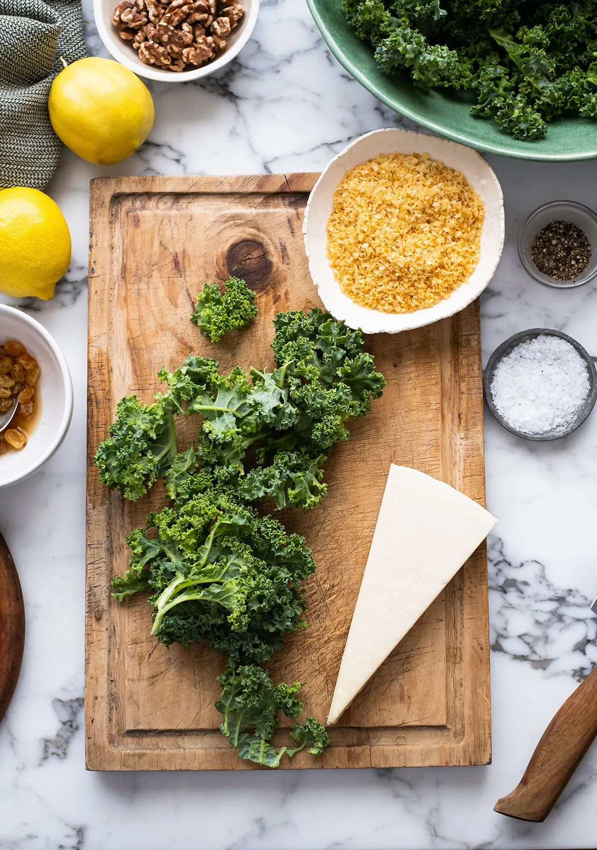 Kale Salad with Uniekaas Reserve and Walnuts