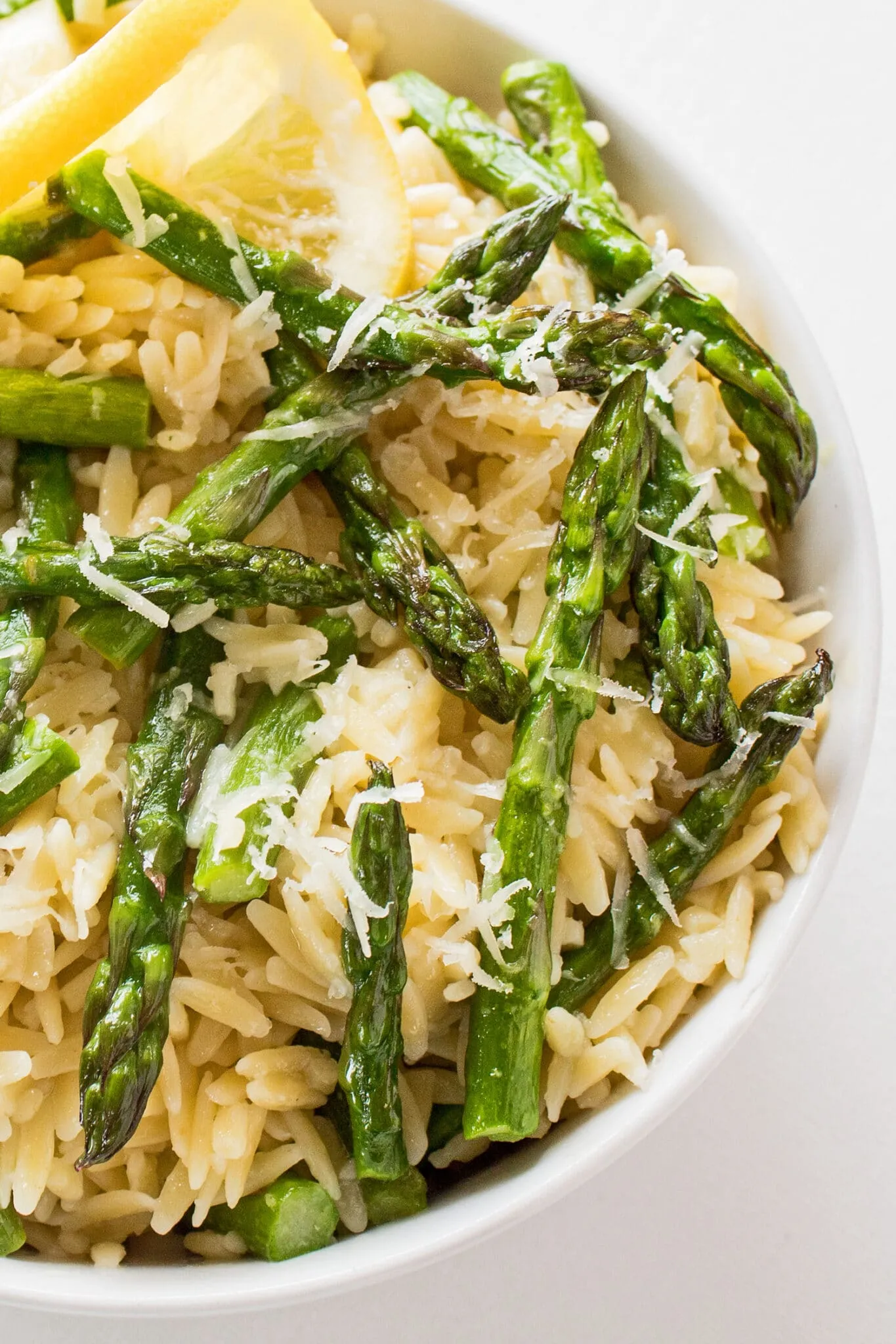 Lemon Garlic Orzo with Asparagus