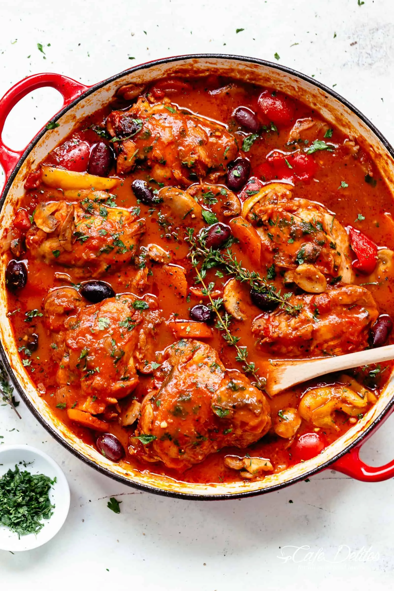Loiss Meatless Chicken Cacciatore