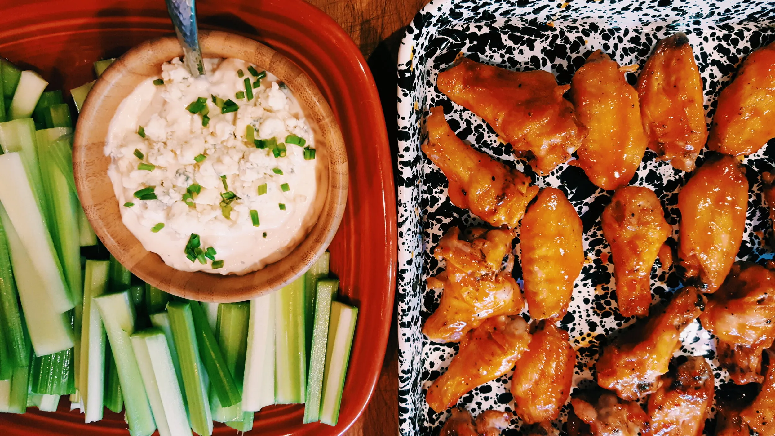 Low Carb Buffalo Wings with Gorgonzola Sauce