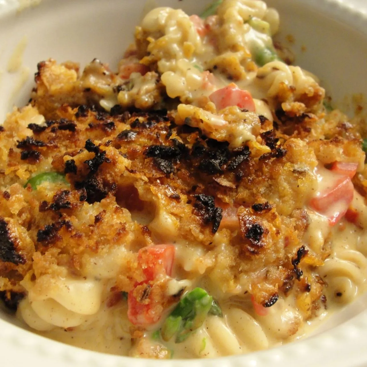 Mac n Cheese with Asparagus and Tomato