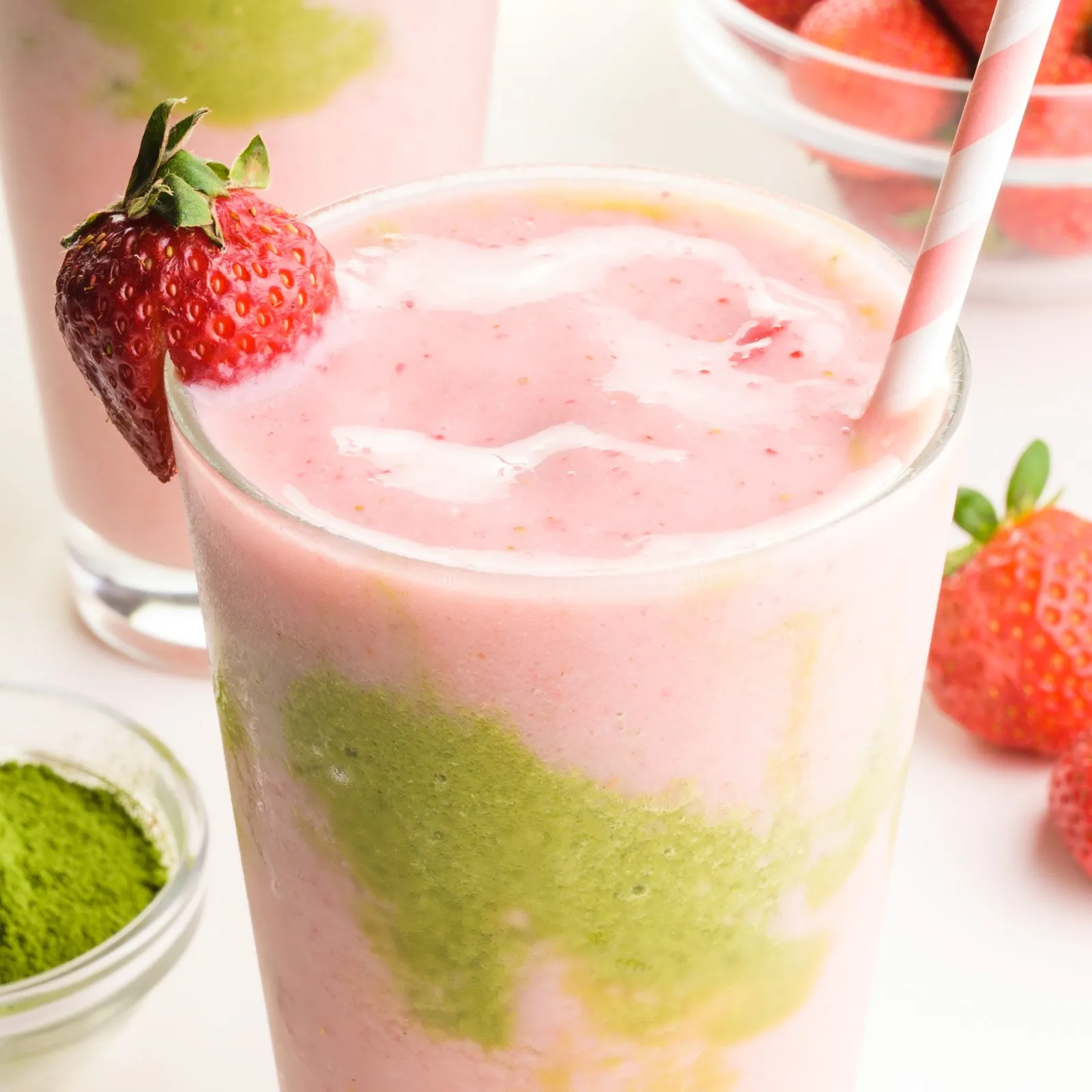 Matcha Swirl Strawberry Banana Smoothies