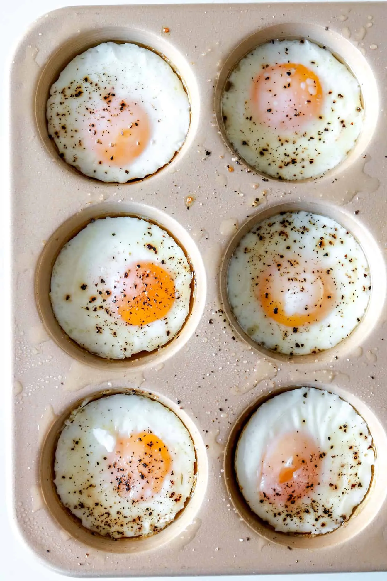Muffin Tin Baked Eggs