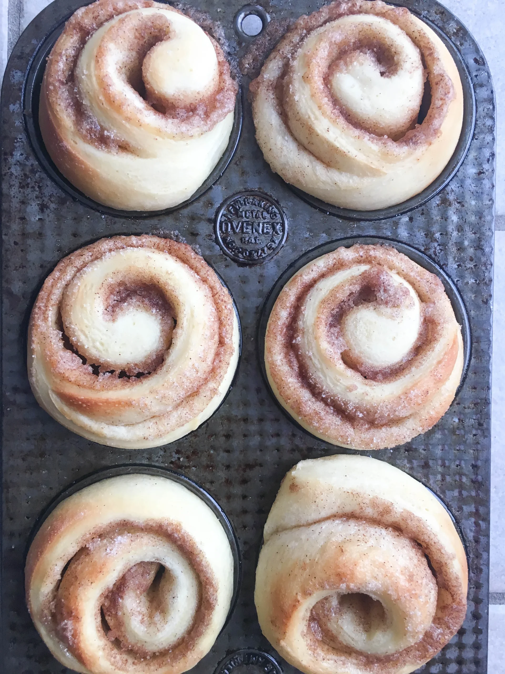 Muffin Tin Cinnamon Rolls