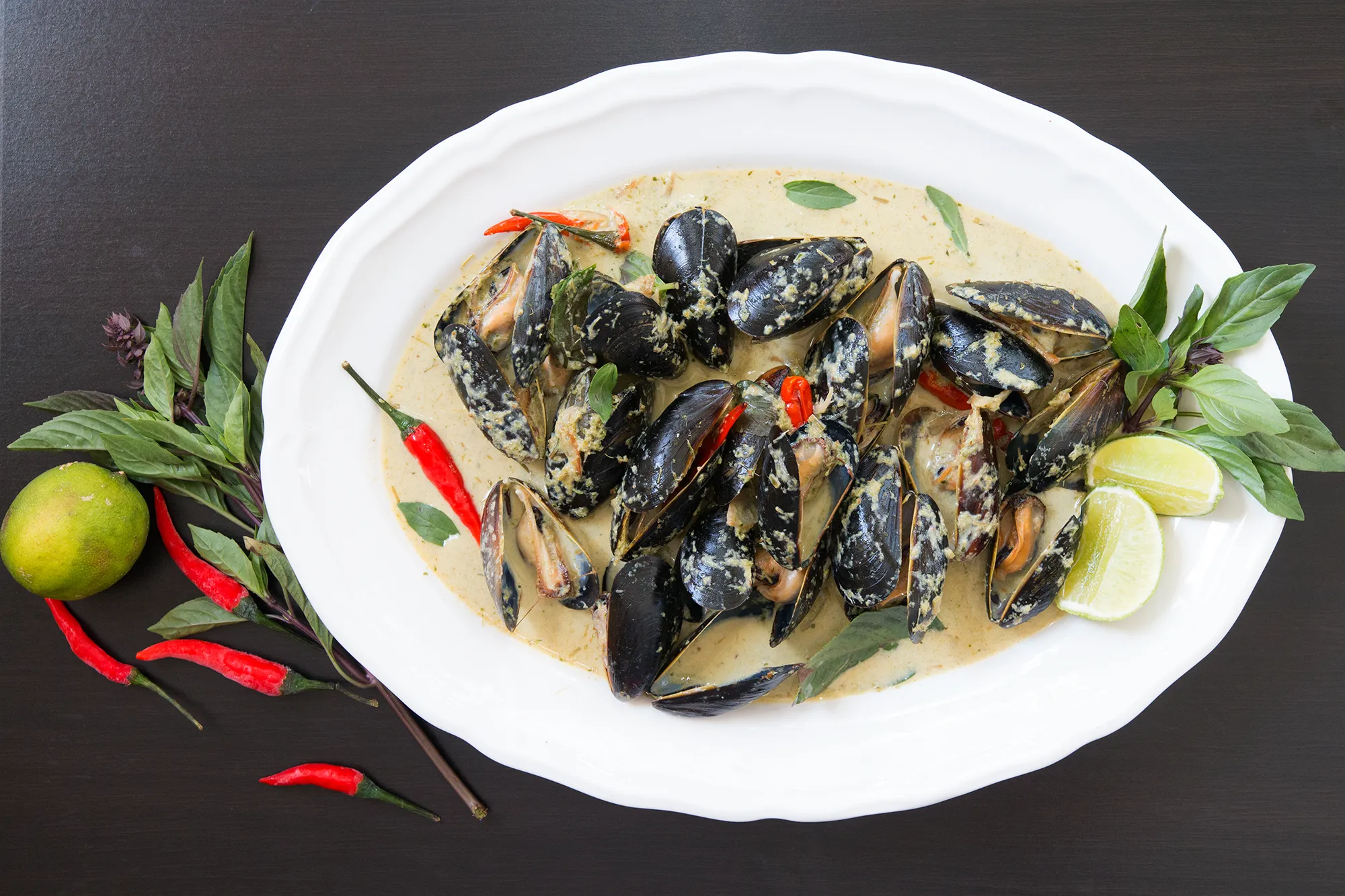 Mussels in Green Curry