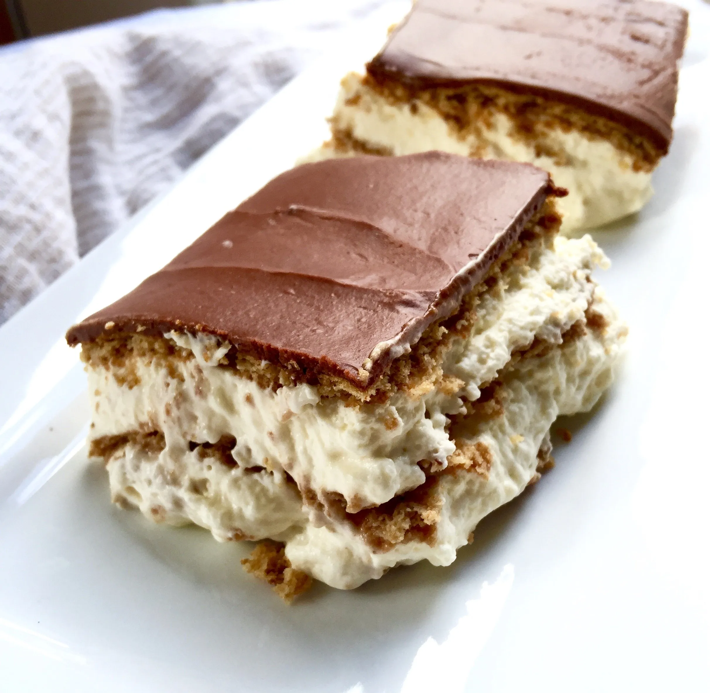 No Bake Easy Chocolate Eclair Cake