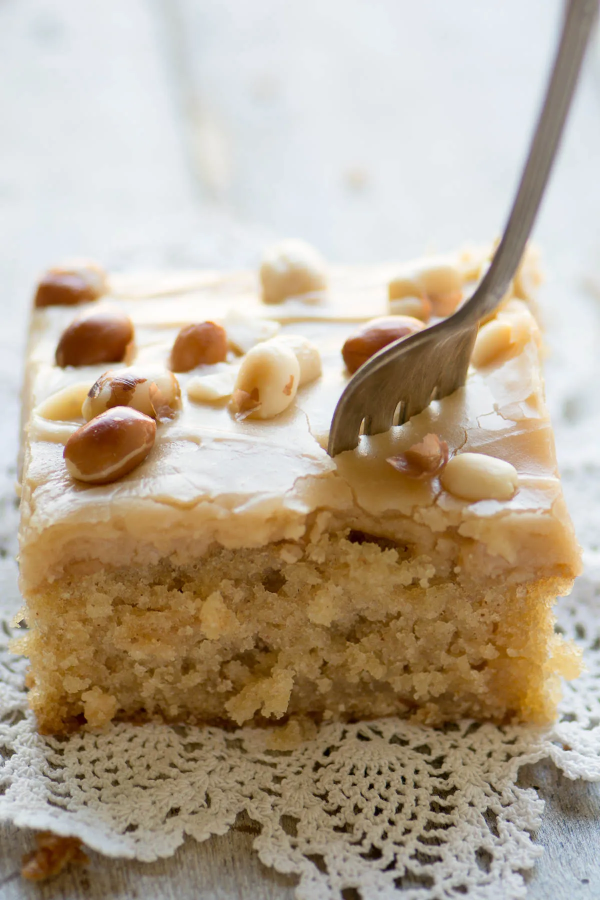 Old Fashioned Peanut Butter Cake