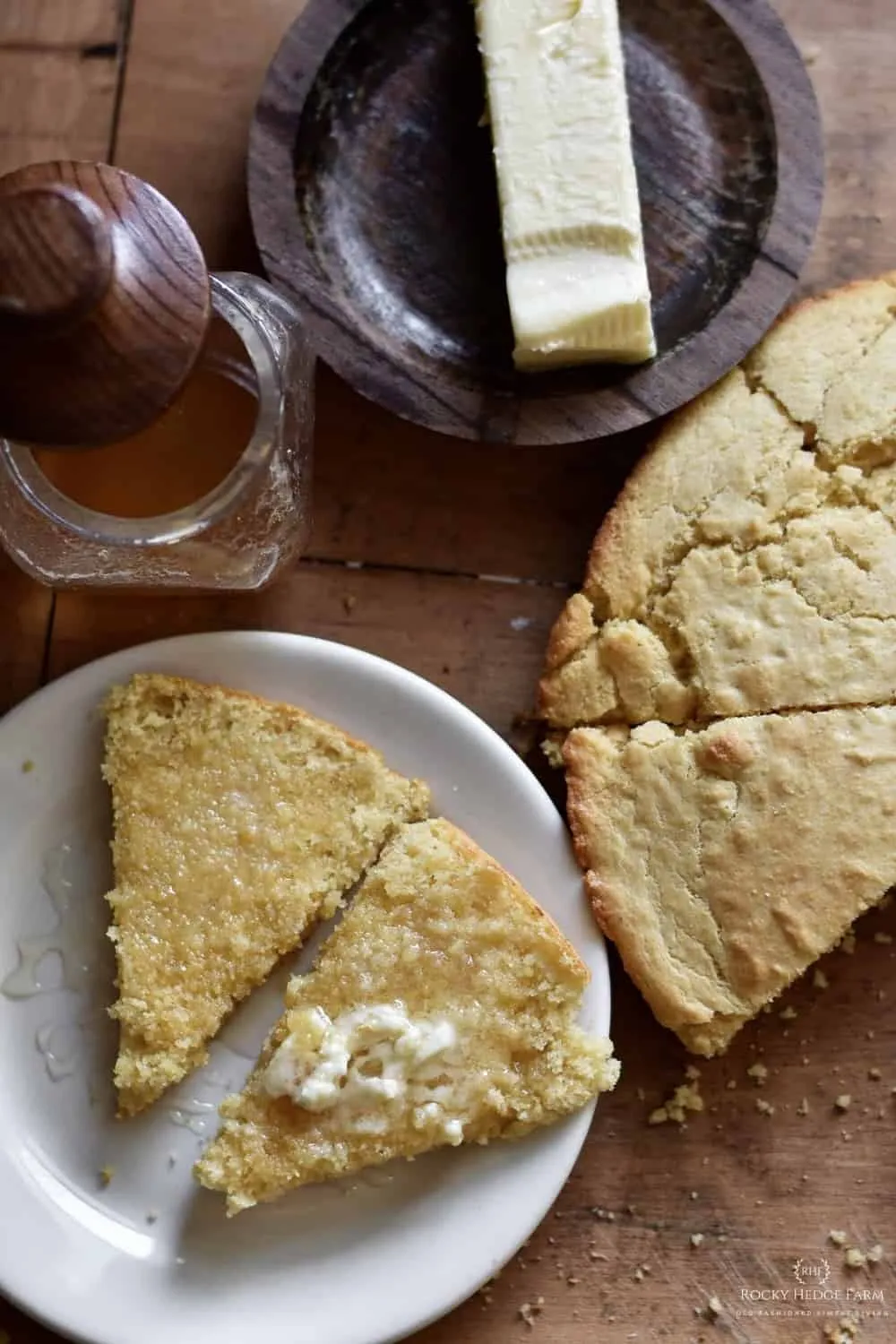 Old Fashioned Skillet Cornbread