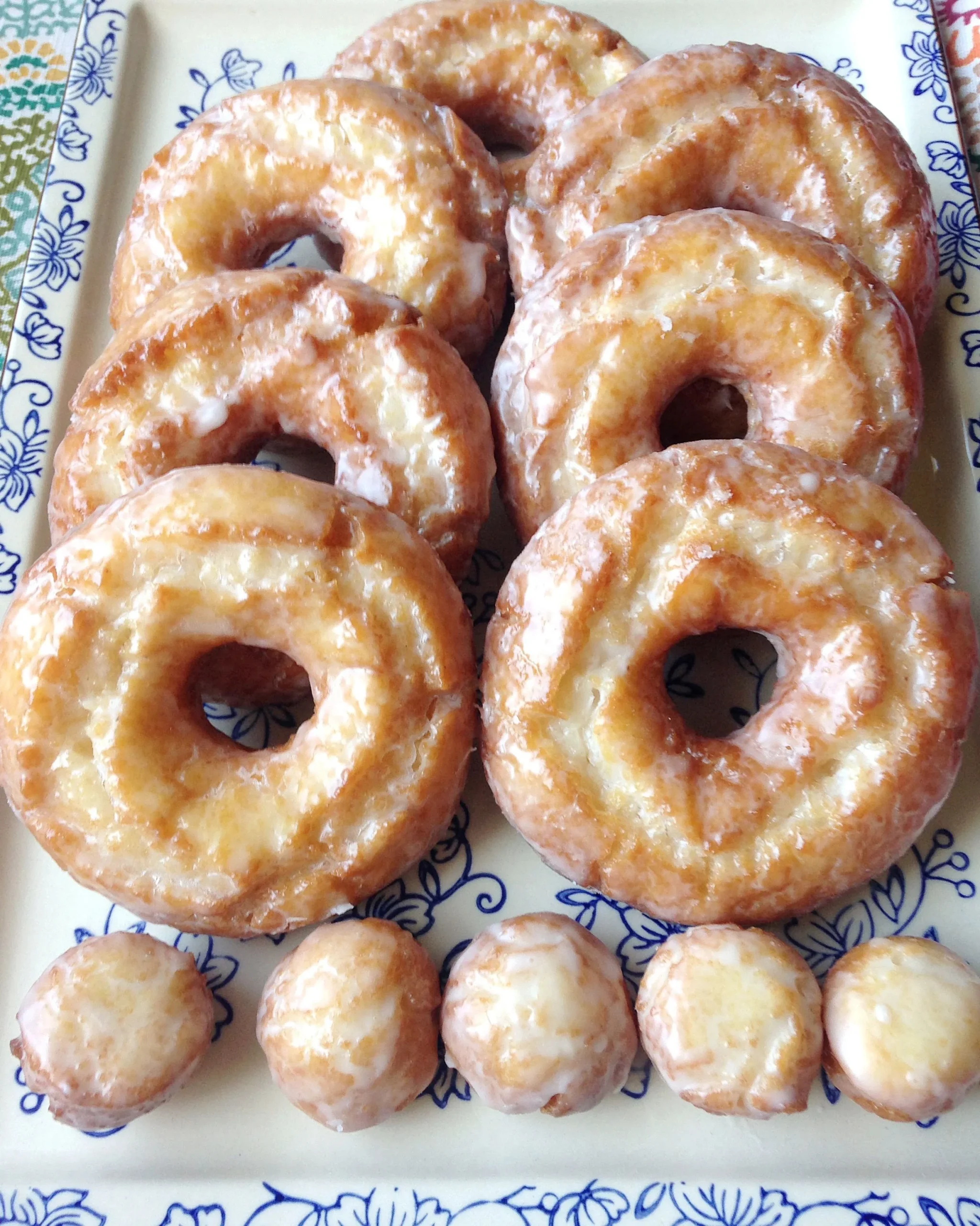 Old Fashioned Sour Cream Cake Donuts