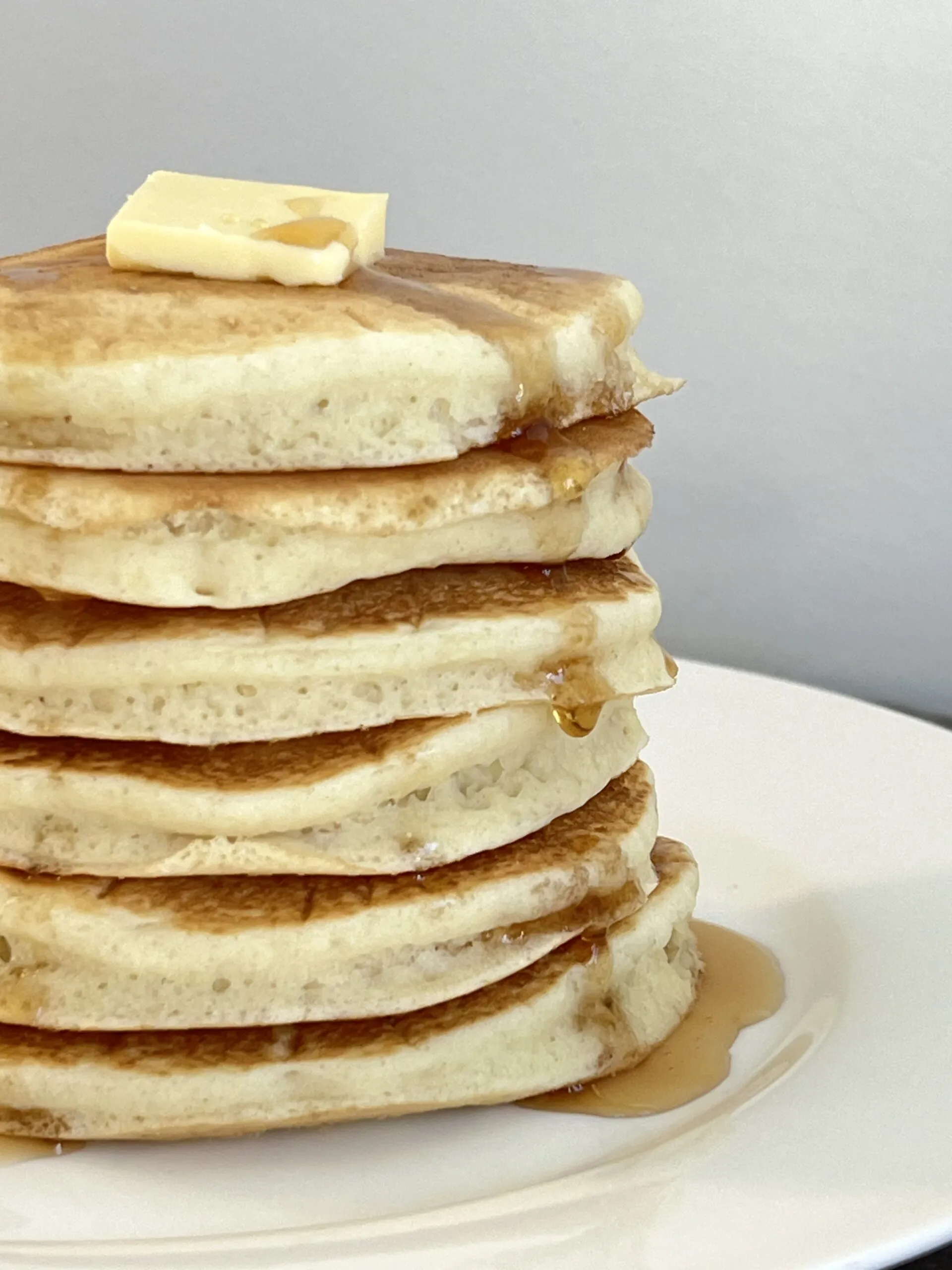 One Bowl Fluffy Vegan Oreo Pancakes