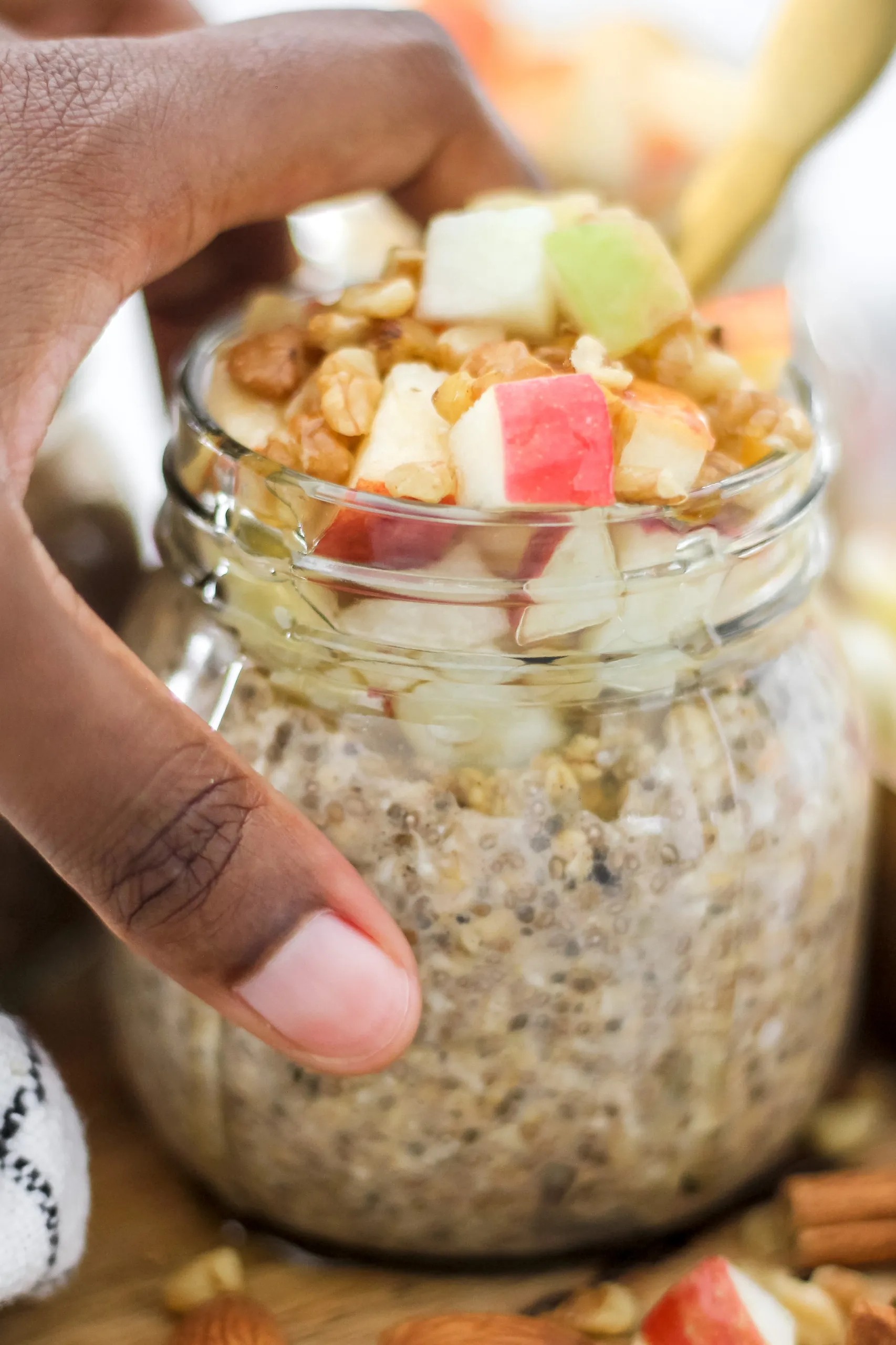 Overnight Oats with Chia Seeds Apple Cinnamon