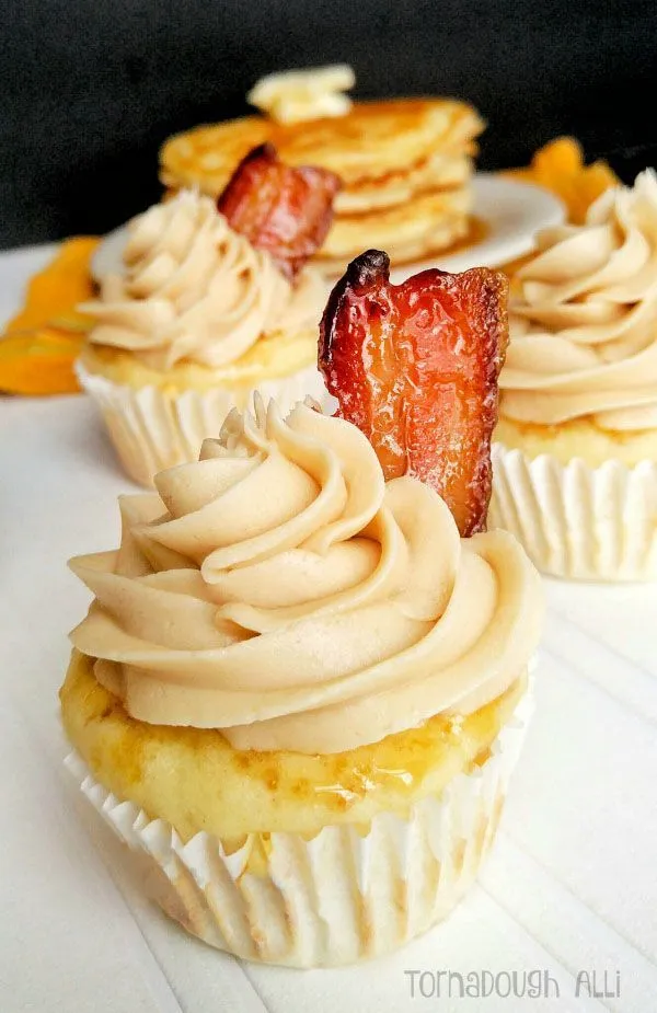 Pancakes and Bacon Cake Slices with Maple Buttercream