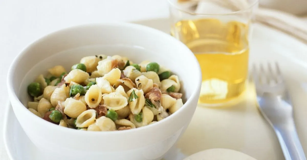 Pasta with Prosciutto and Peas