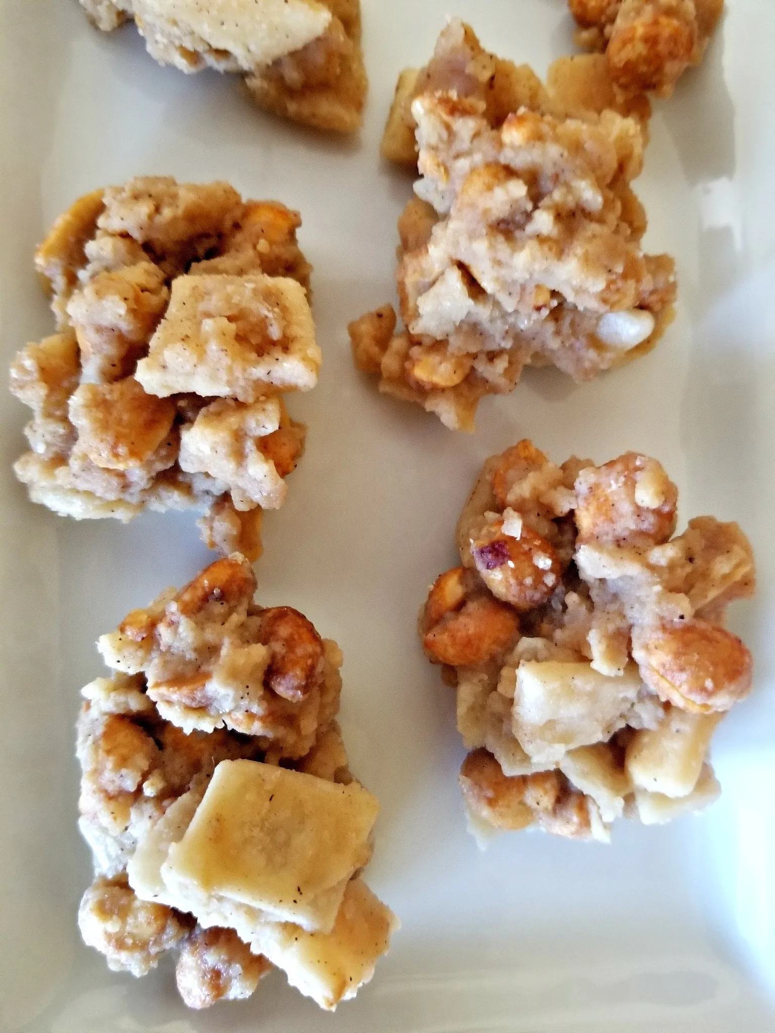 Peanutty Pie Crust Clusters