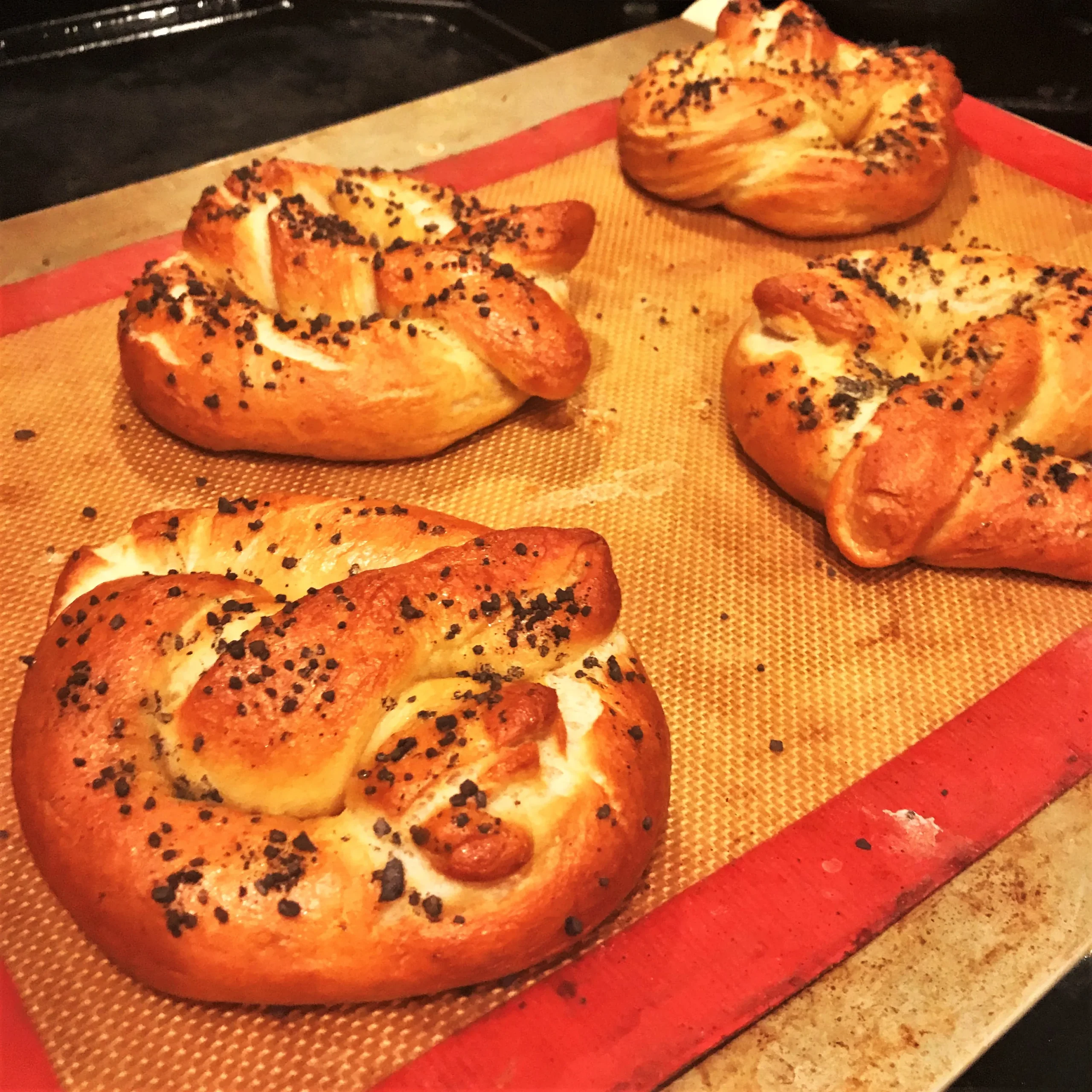 Perfect and Easy Soft Pretzels