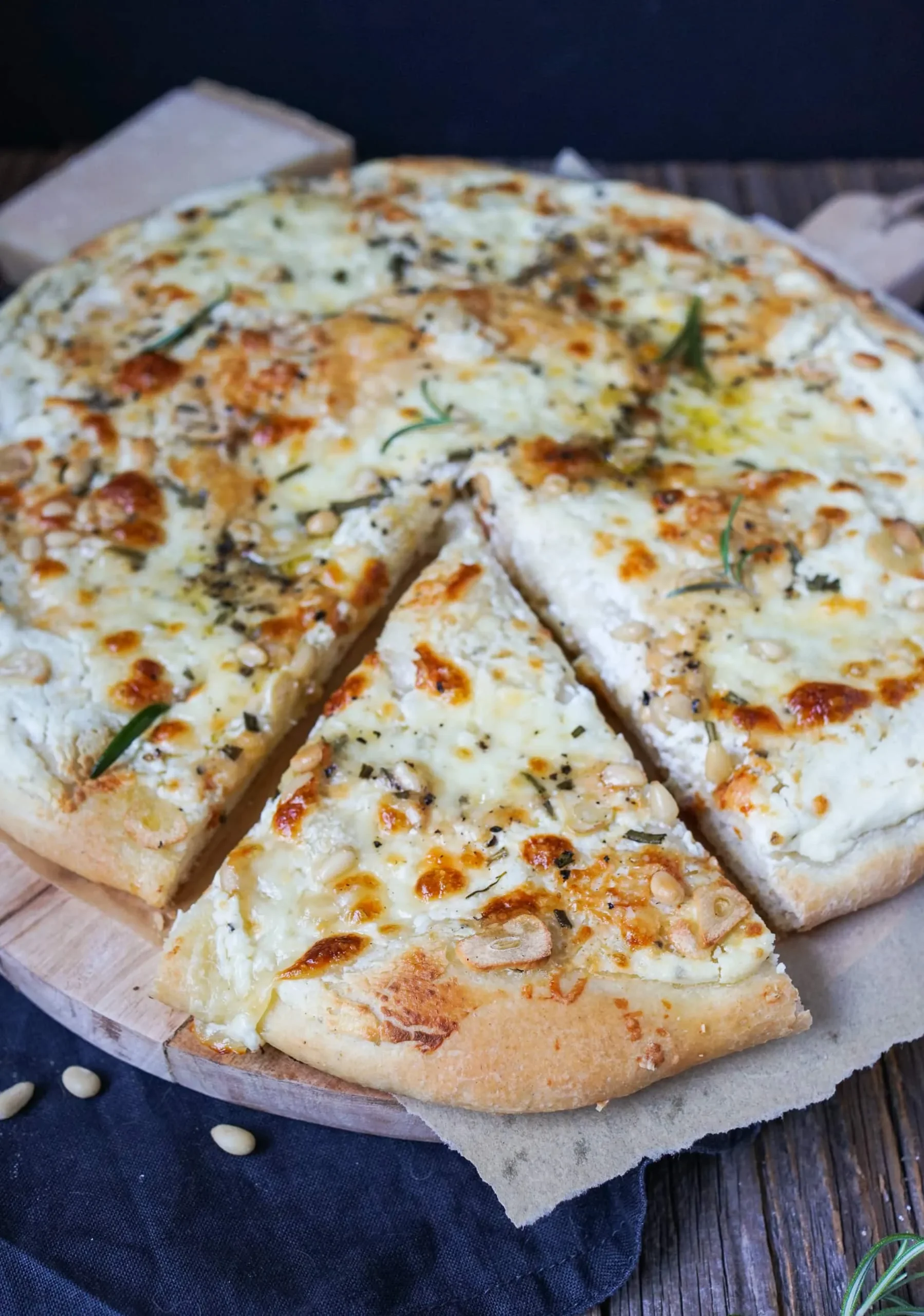 Pizza alla Ricotta Bianca