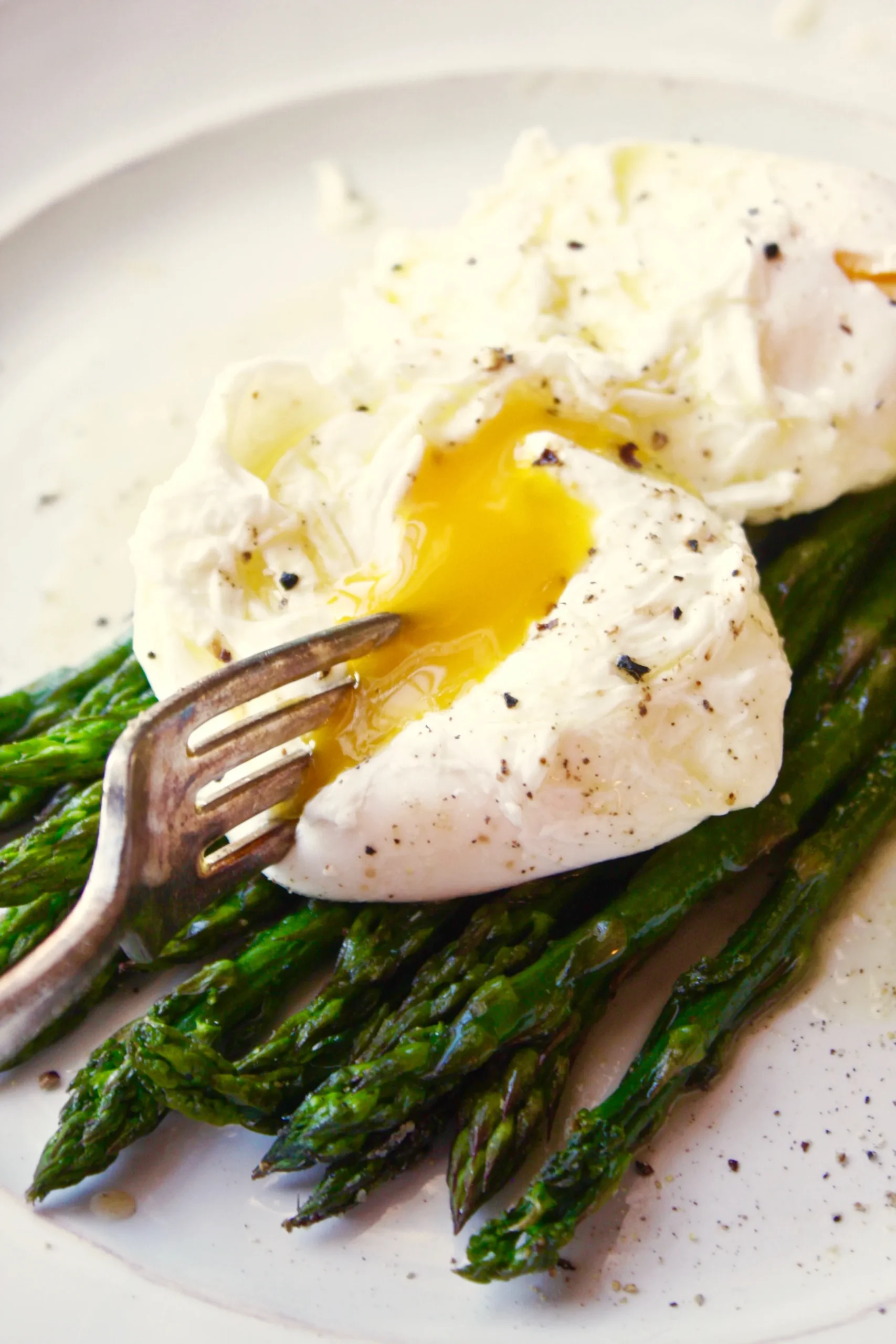 Poached Egg and Asparagus