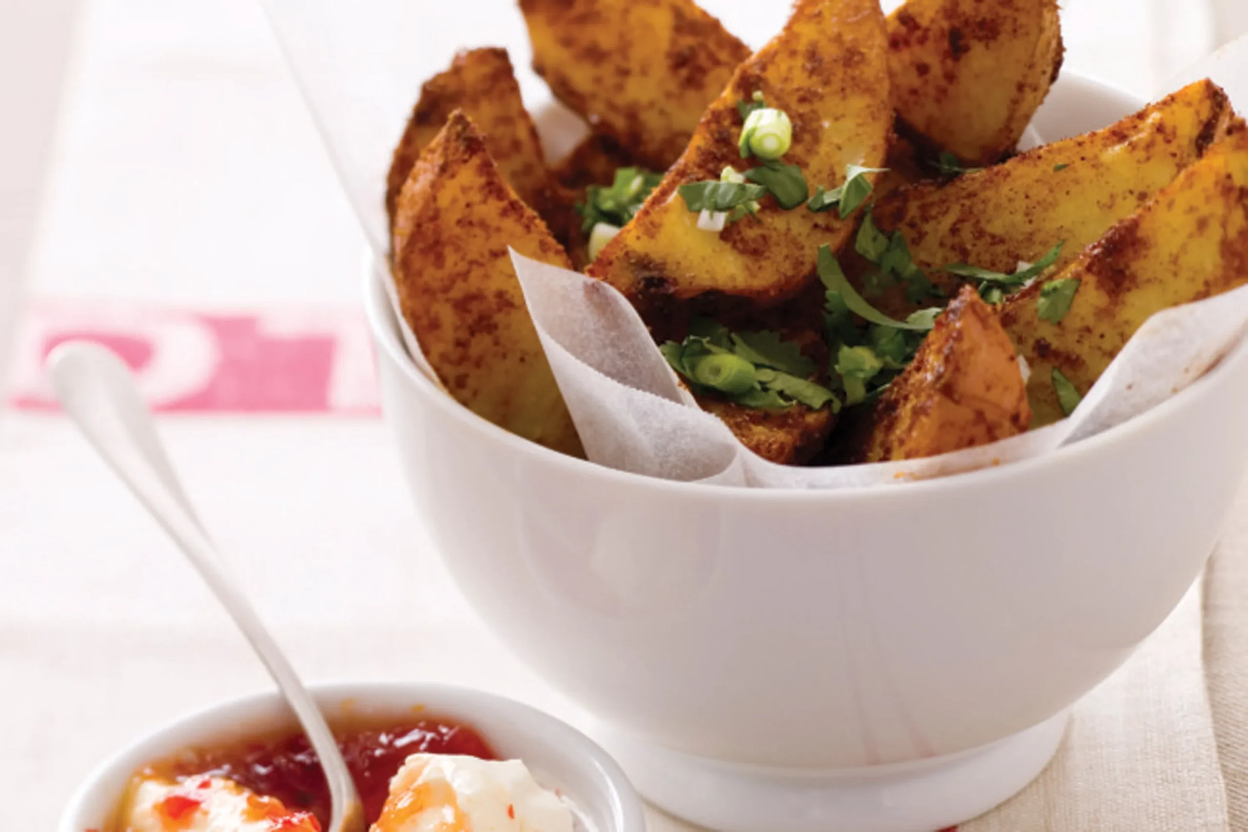 Potato Wedges with Creamy Chili Sauce