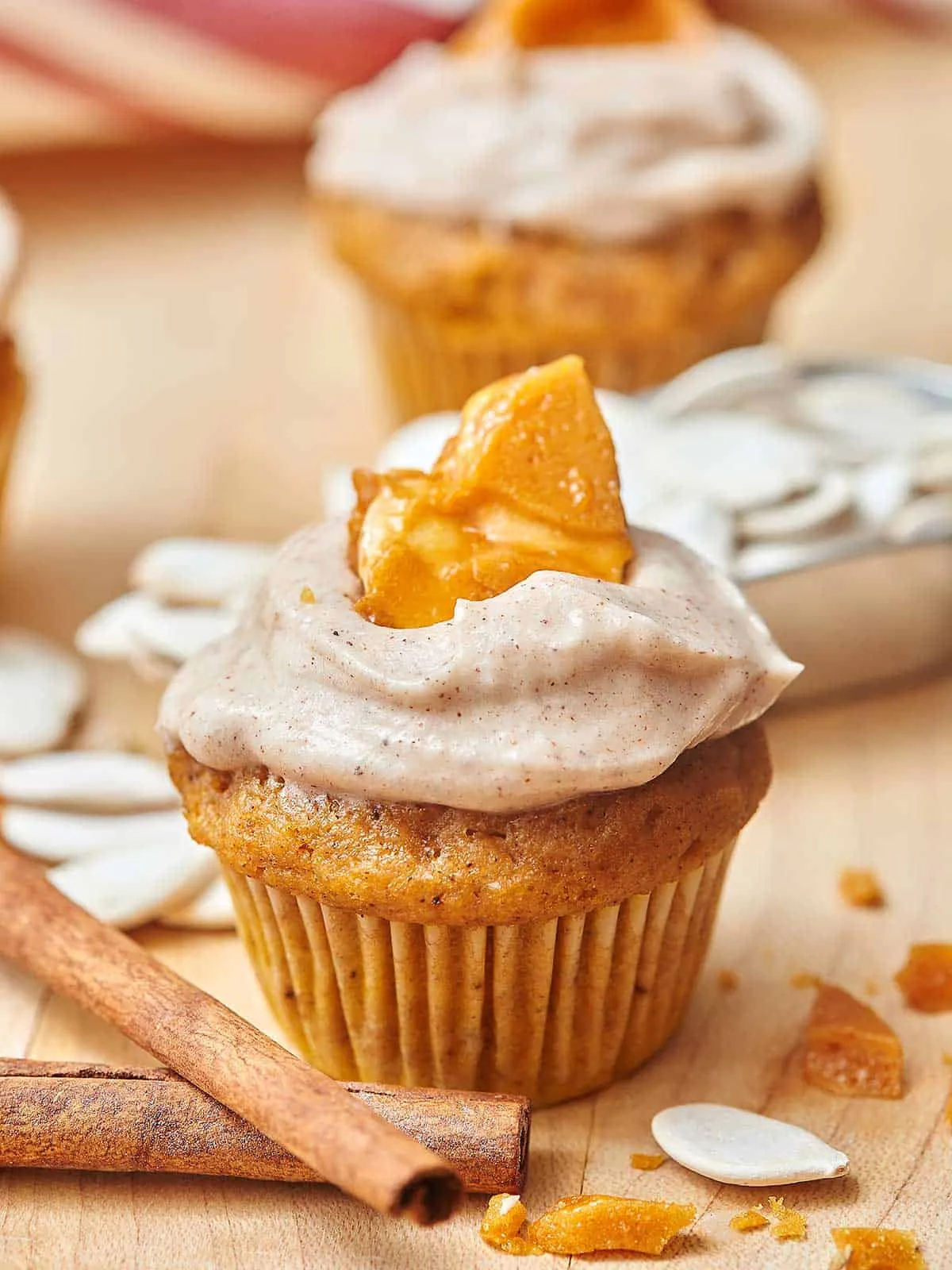 Pumpkin Cupcakes with Cinnamon Cream Cheese Frosting