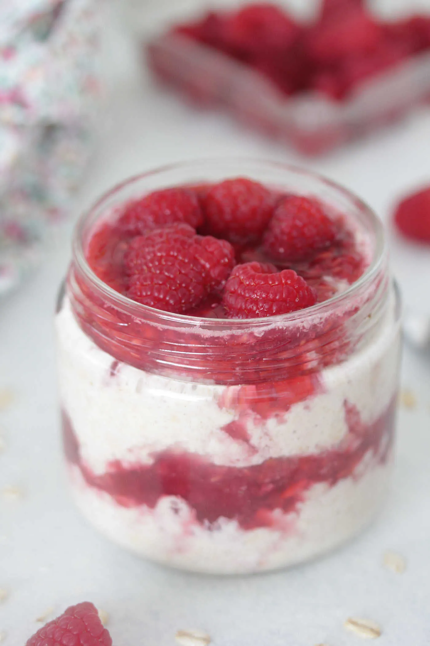 Raspberry Cheesecake Overnight Oats