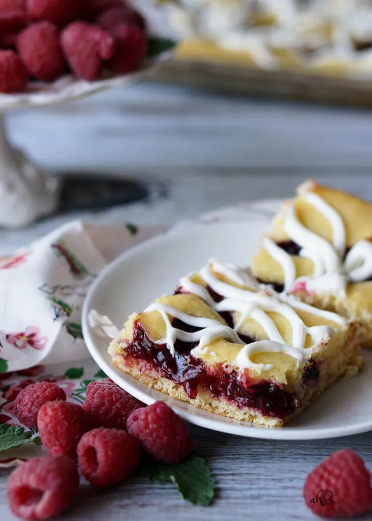 Raspberry Cream Cheese Squares
