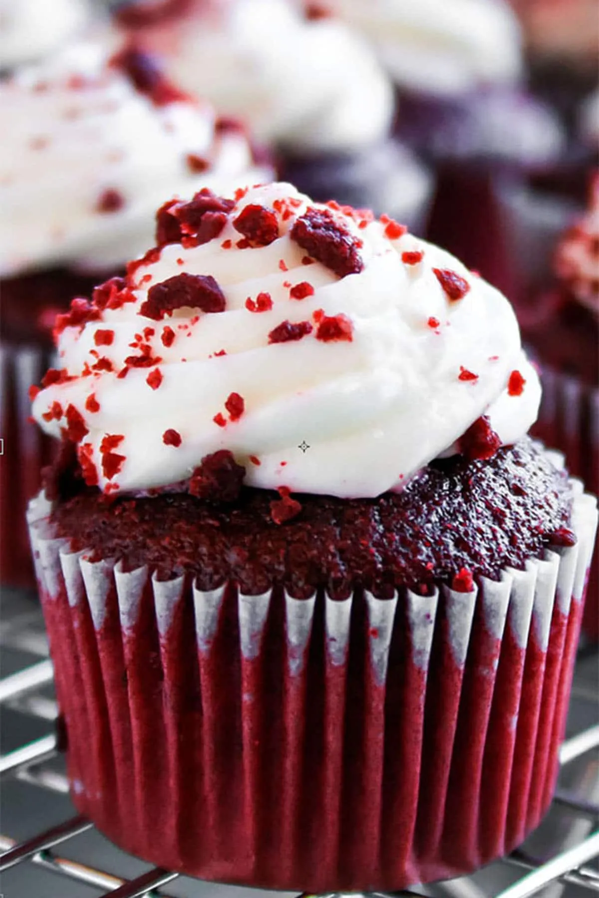 Red Velvet Cupcakes with Cream Cheese Surprise Inside