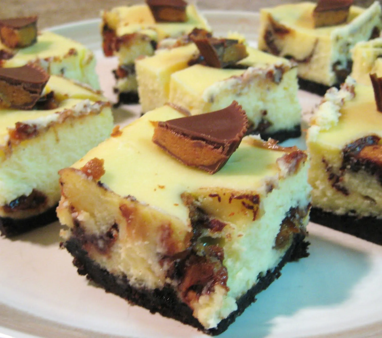 Reese's Peanut Butter Cup Cheesecake Bars
