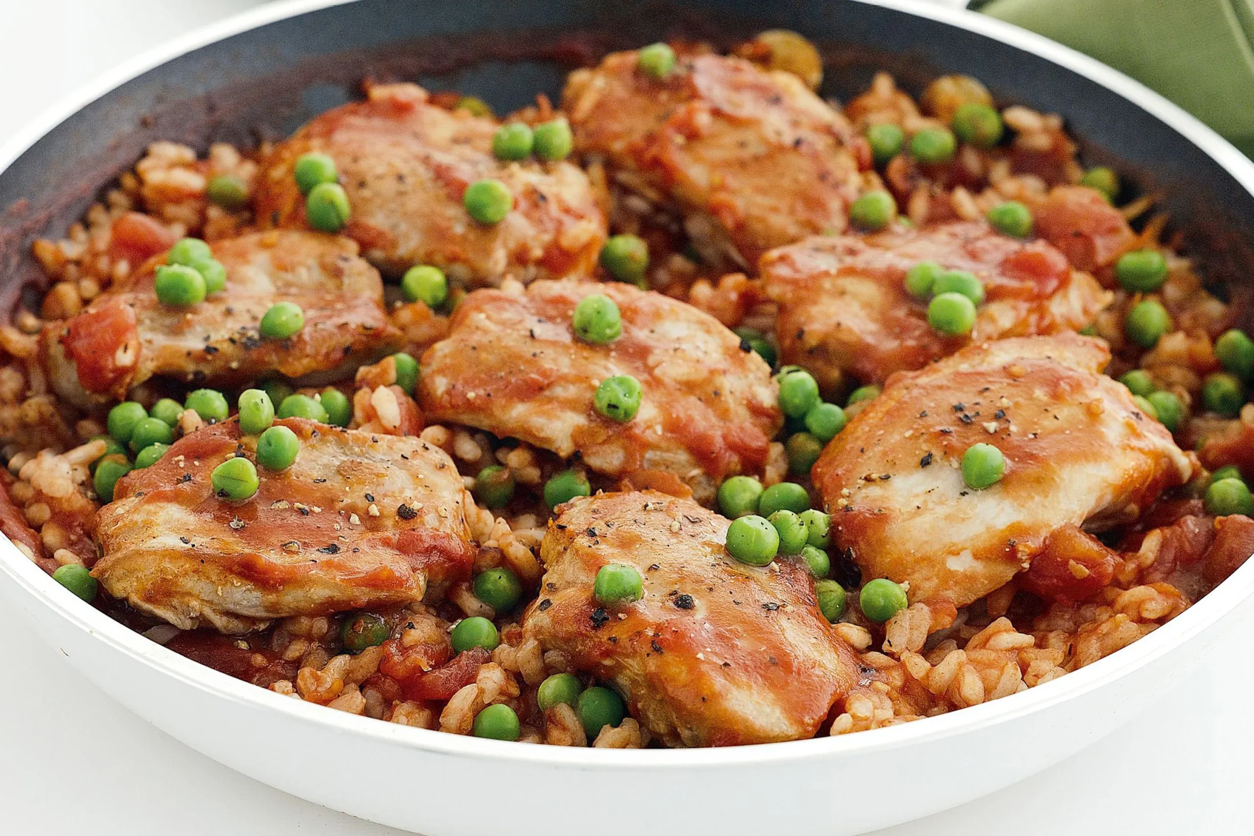 Rice and Chicken in Tomato Sauce