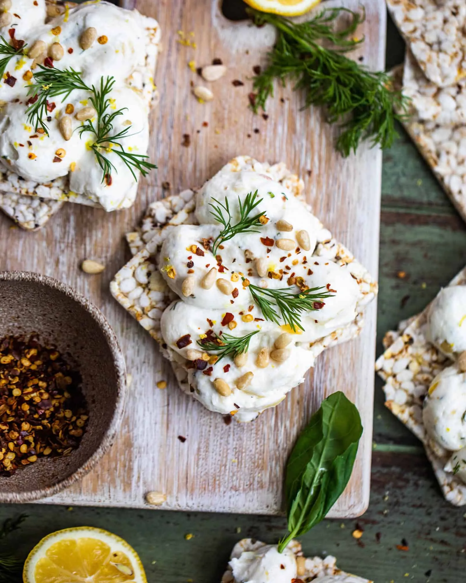 Roasted Garlic Labneh Easy