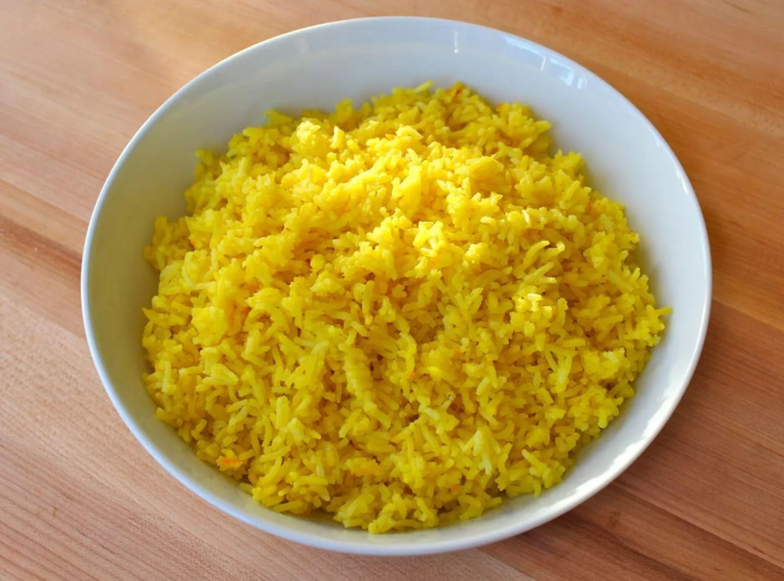 Saffron Scented Fruity Yellow Rice (Rice Cooker)