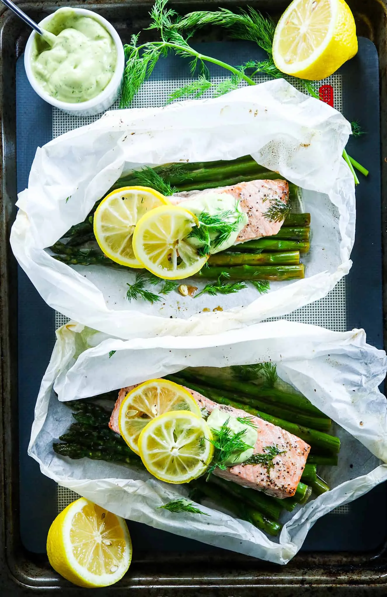 Salmon en Papillote with Asparagus