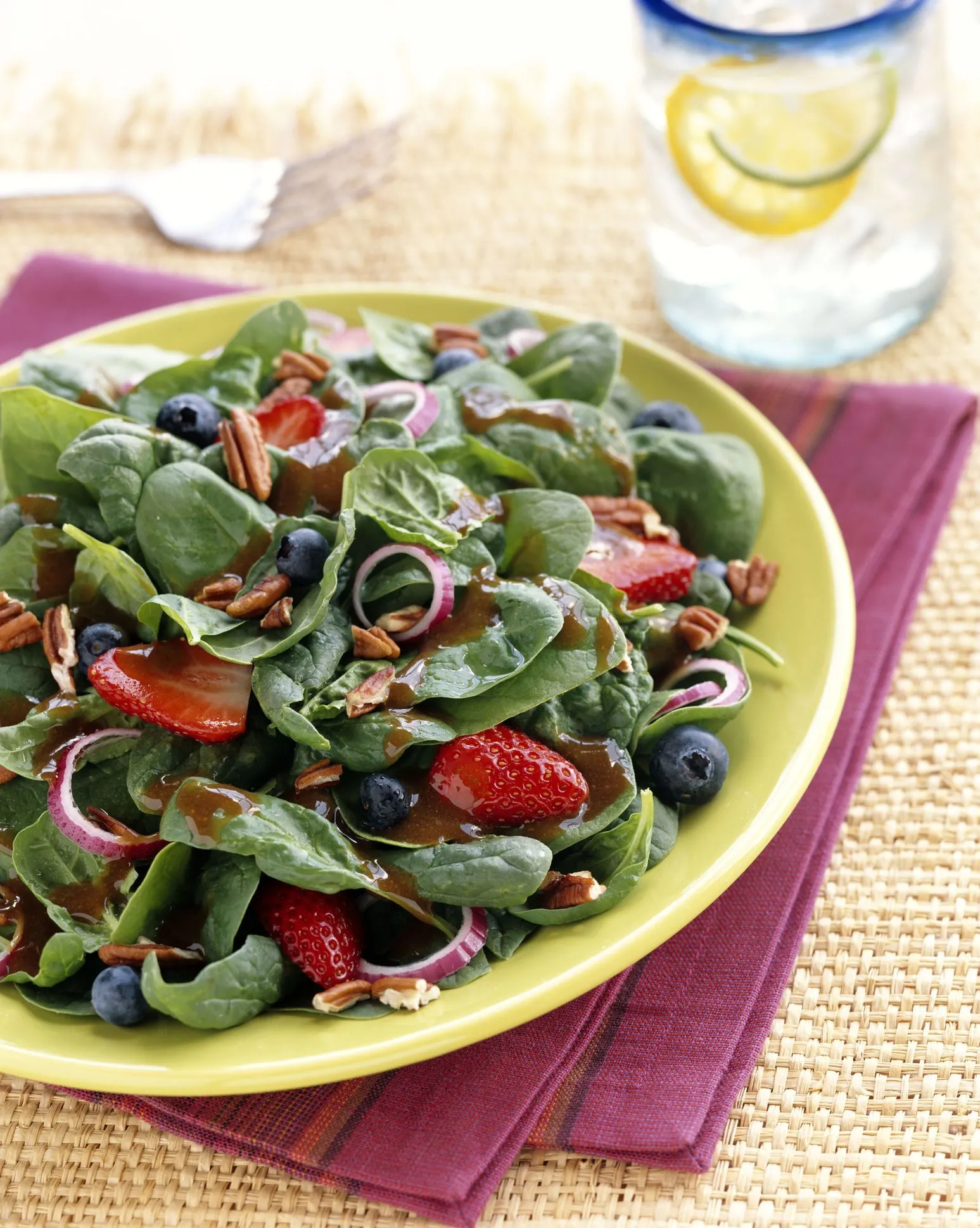 Simple Spinach Salad with Red Wine Vinaigrette