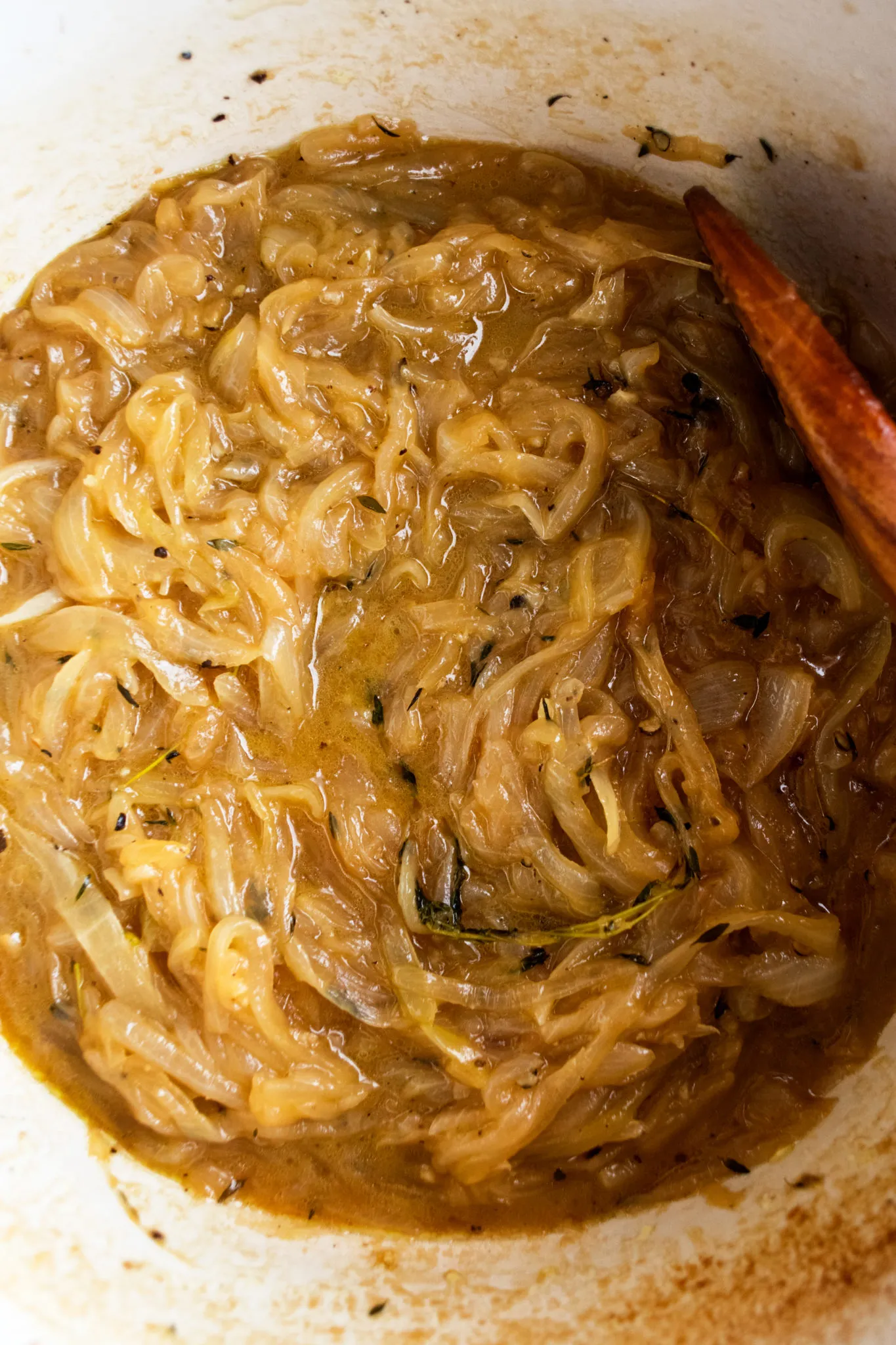 Slow Cooker Beer Braised Onion Soup