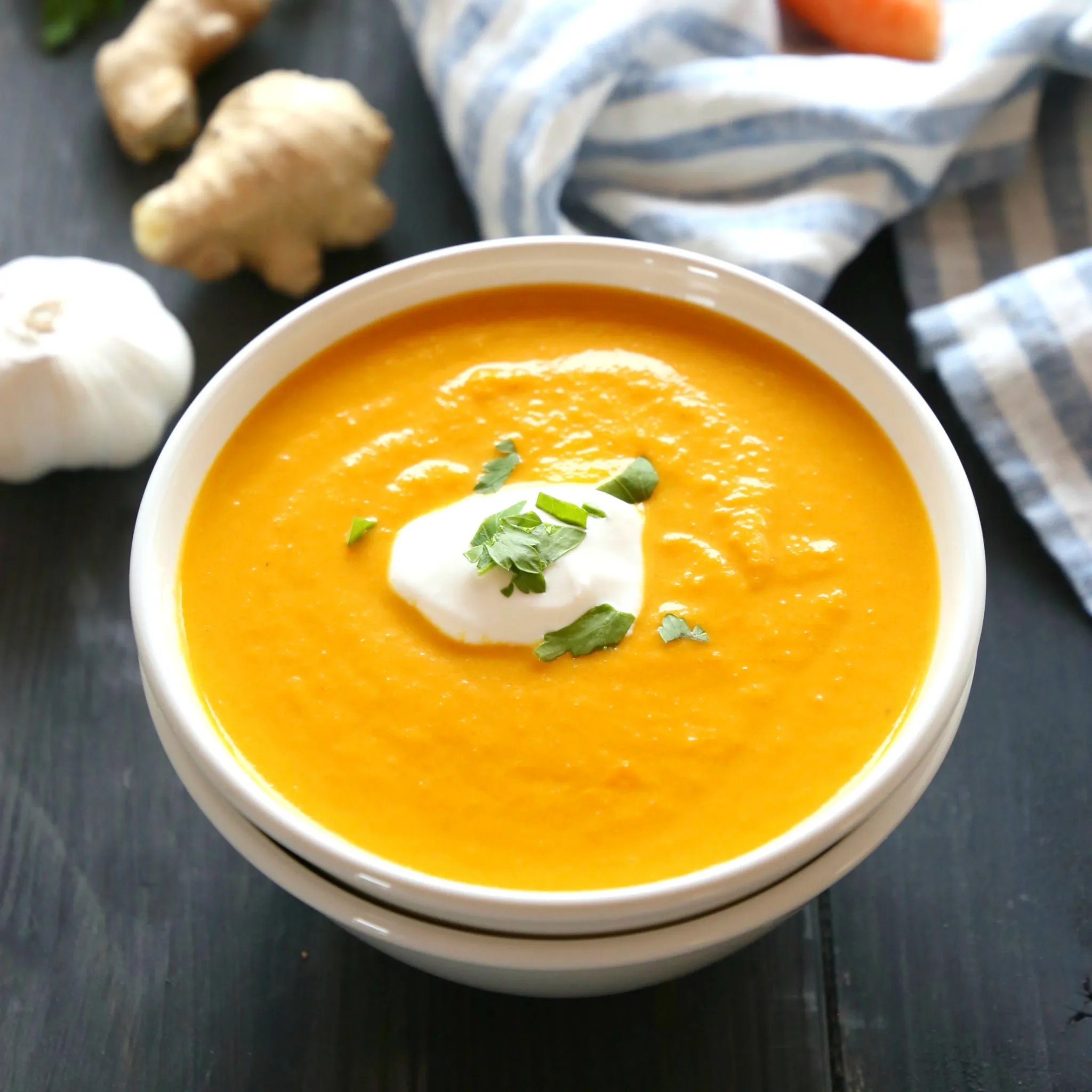 Slow Cooker Carrot Ginger Soup