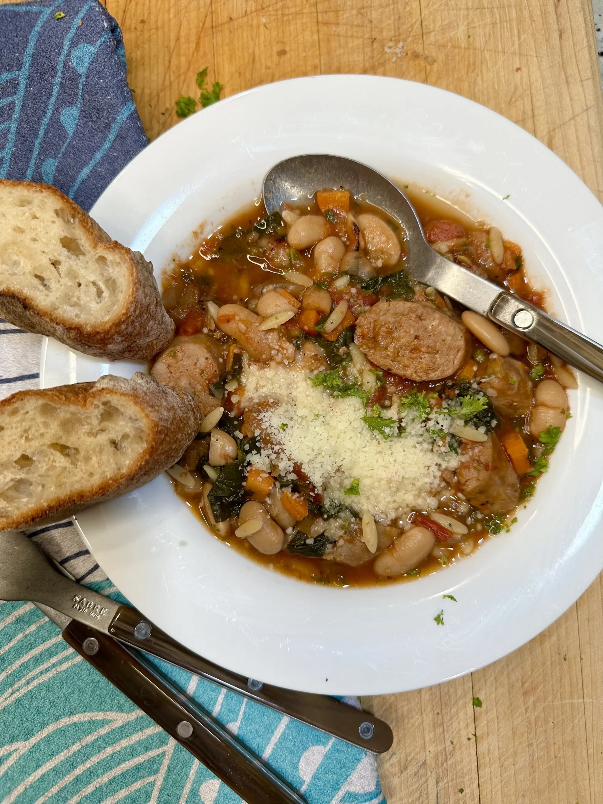 Slow Cooker Sausage, White Bean, and Pasta Soup