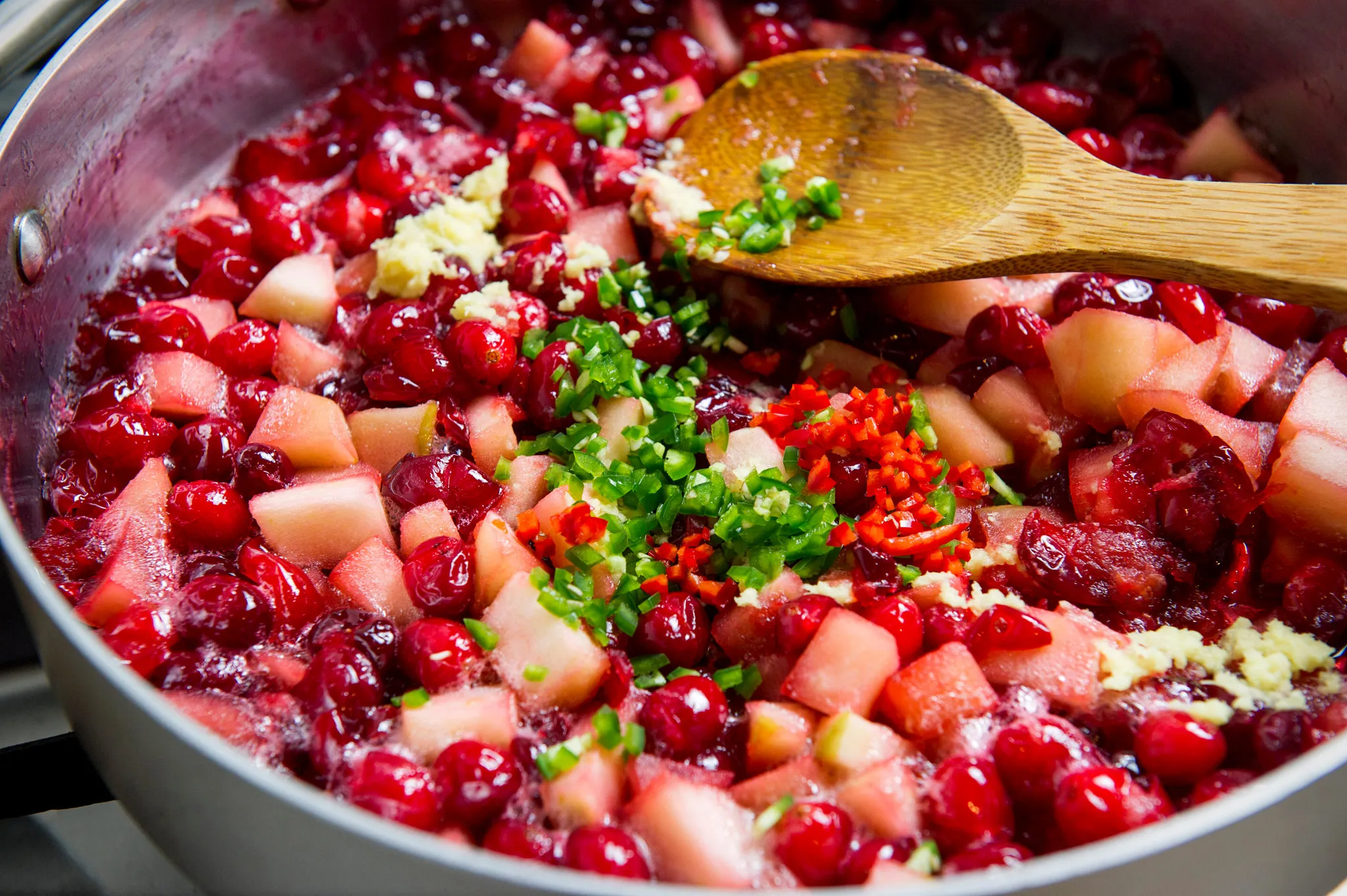 Spicy Cranberry Apple Ginger Relish