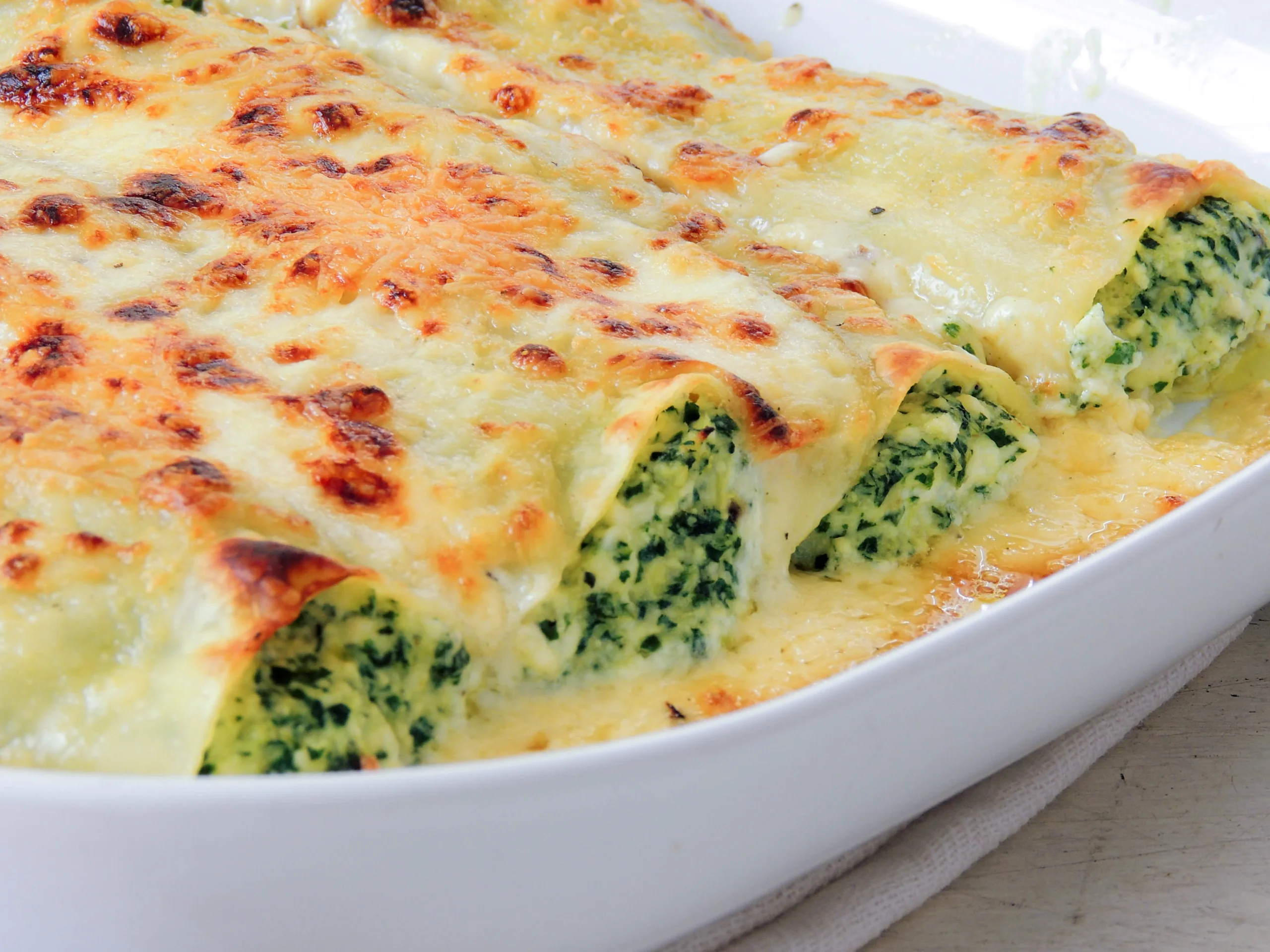 Spinach and Ricotta Cannelloni Manicotti
