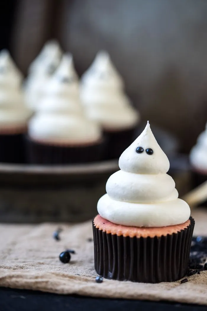 Spooky Halloween Meringue Swirls