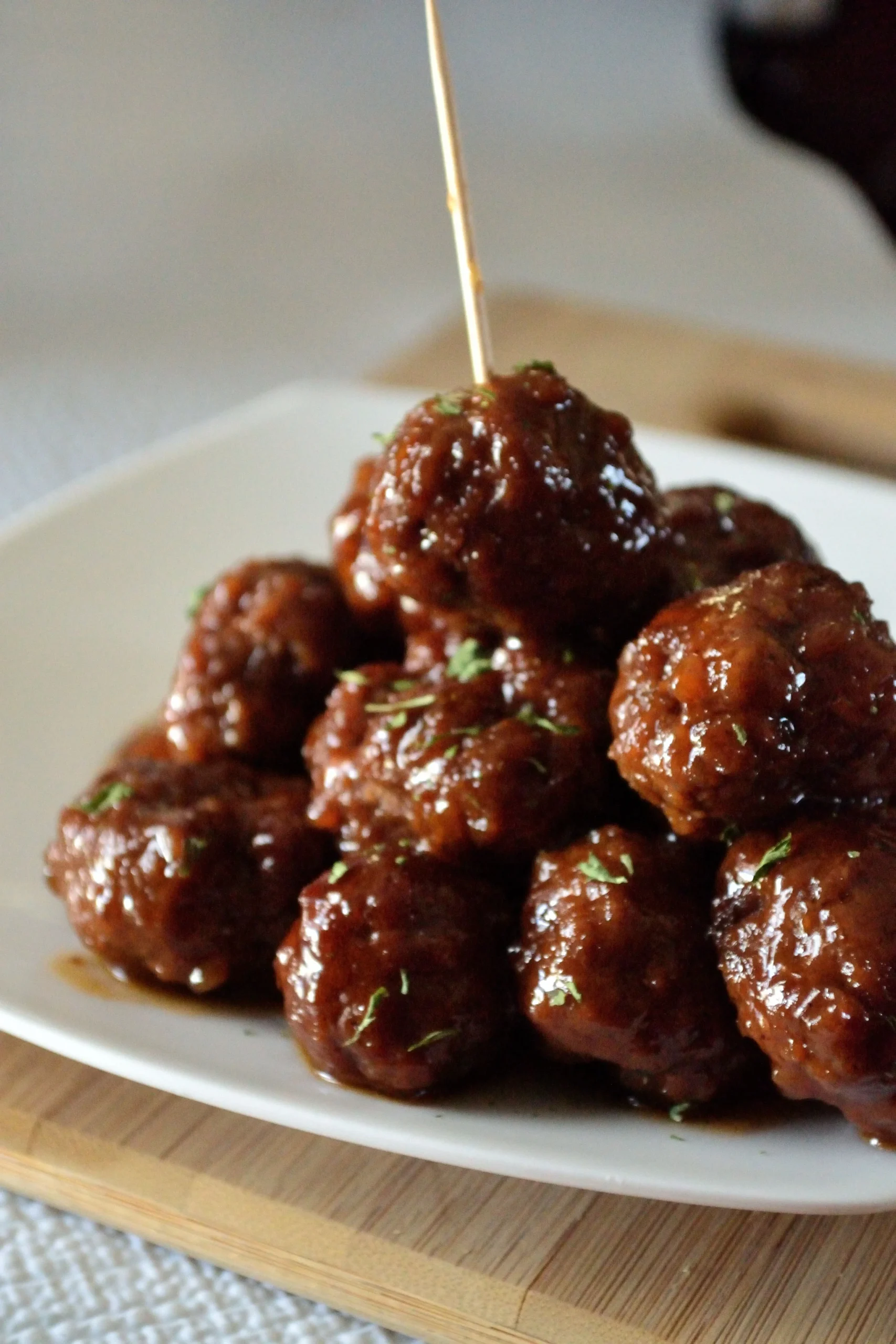 Steakhouse BBQ Meatballs in the Crockpot