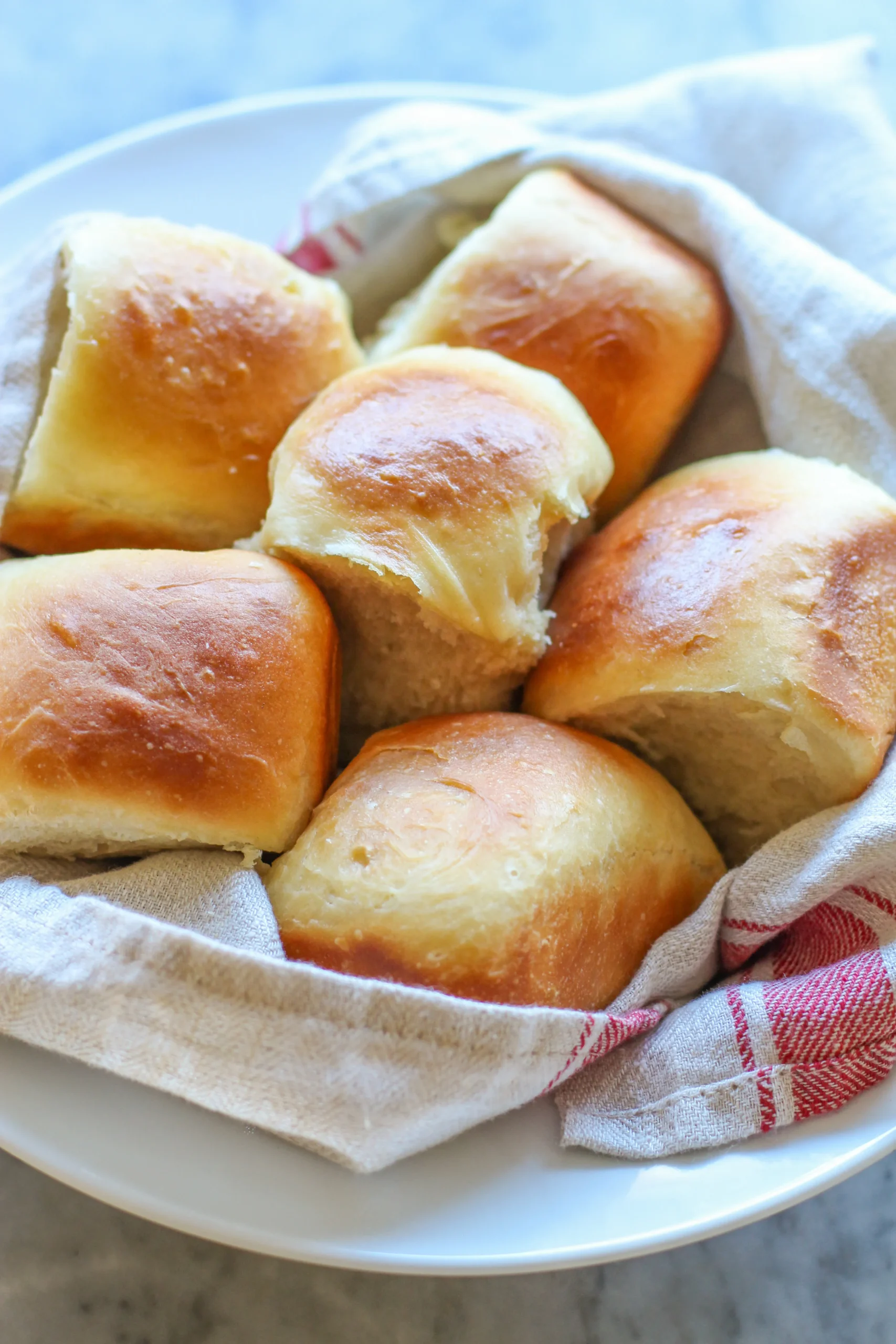 Stuffed Pull Apart Dinner Rolls