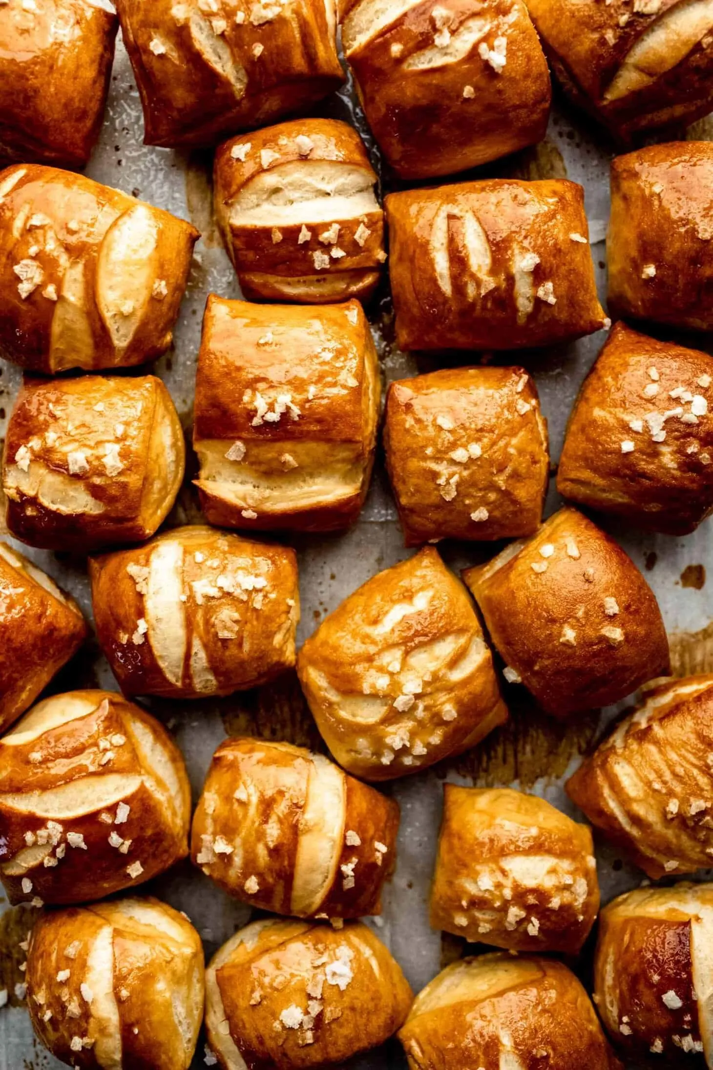 Super Easy Soft Pretzel Bites