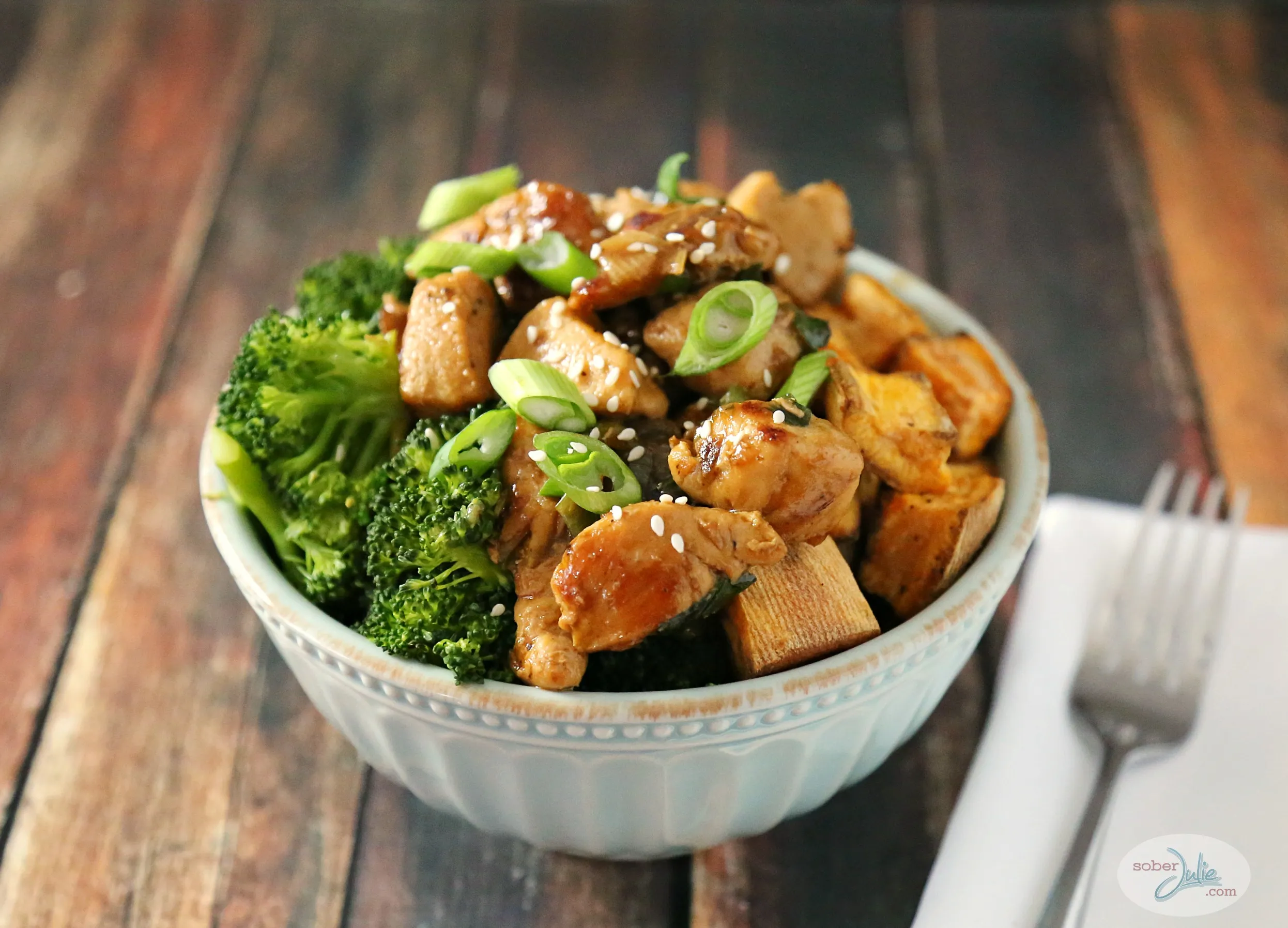 Teriyaki Chicken Noodle Bowl with Broccoli Pepper Mushrooms