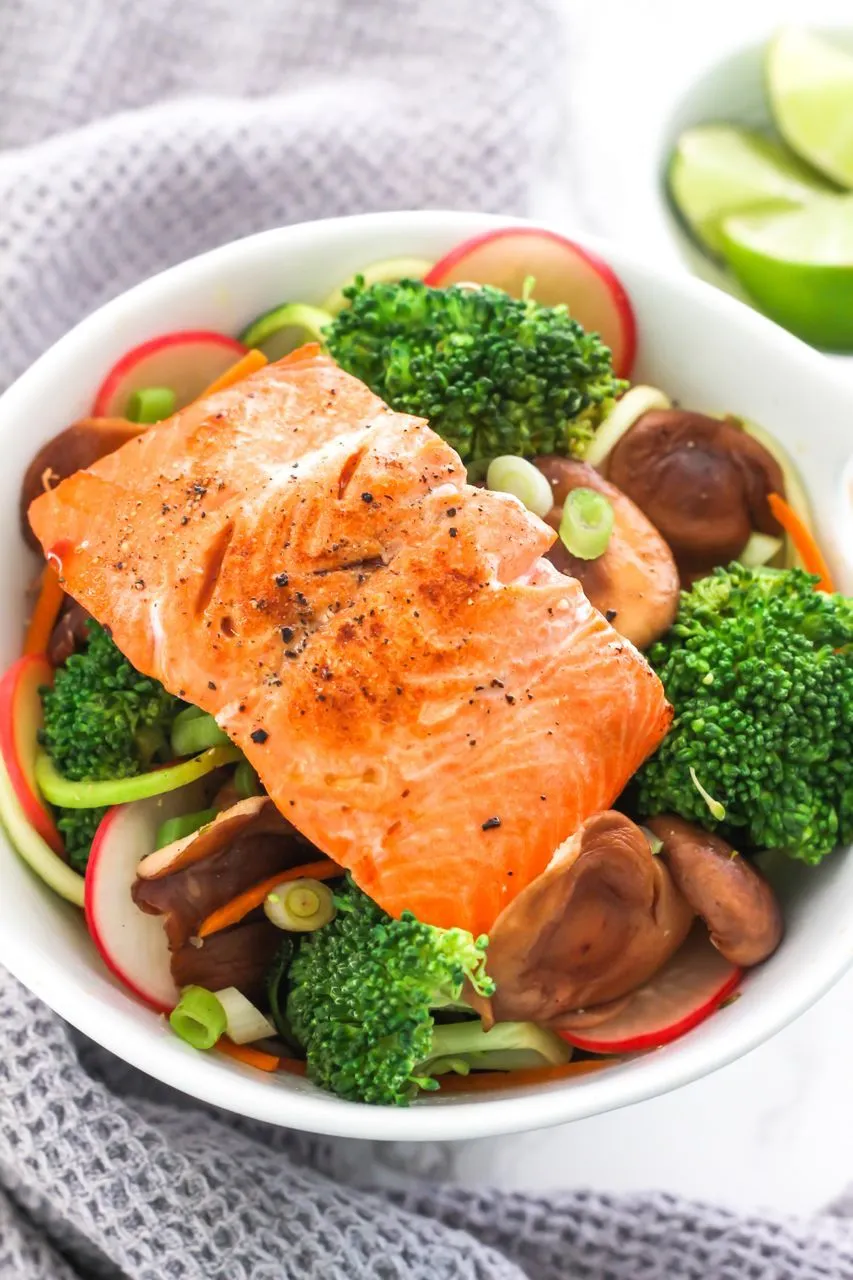 Teriyaki Salmon with Zucchini Noodles