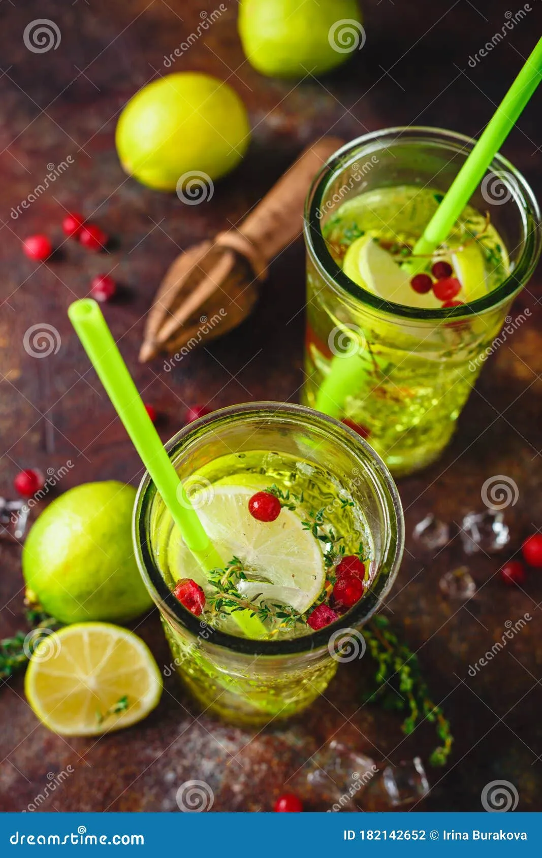 Thyme and Lime Lemonade