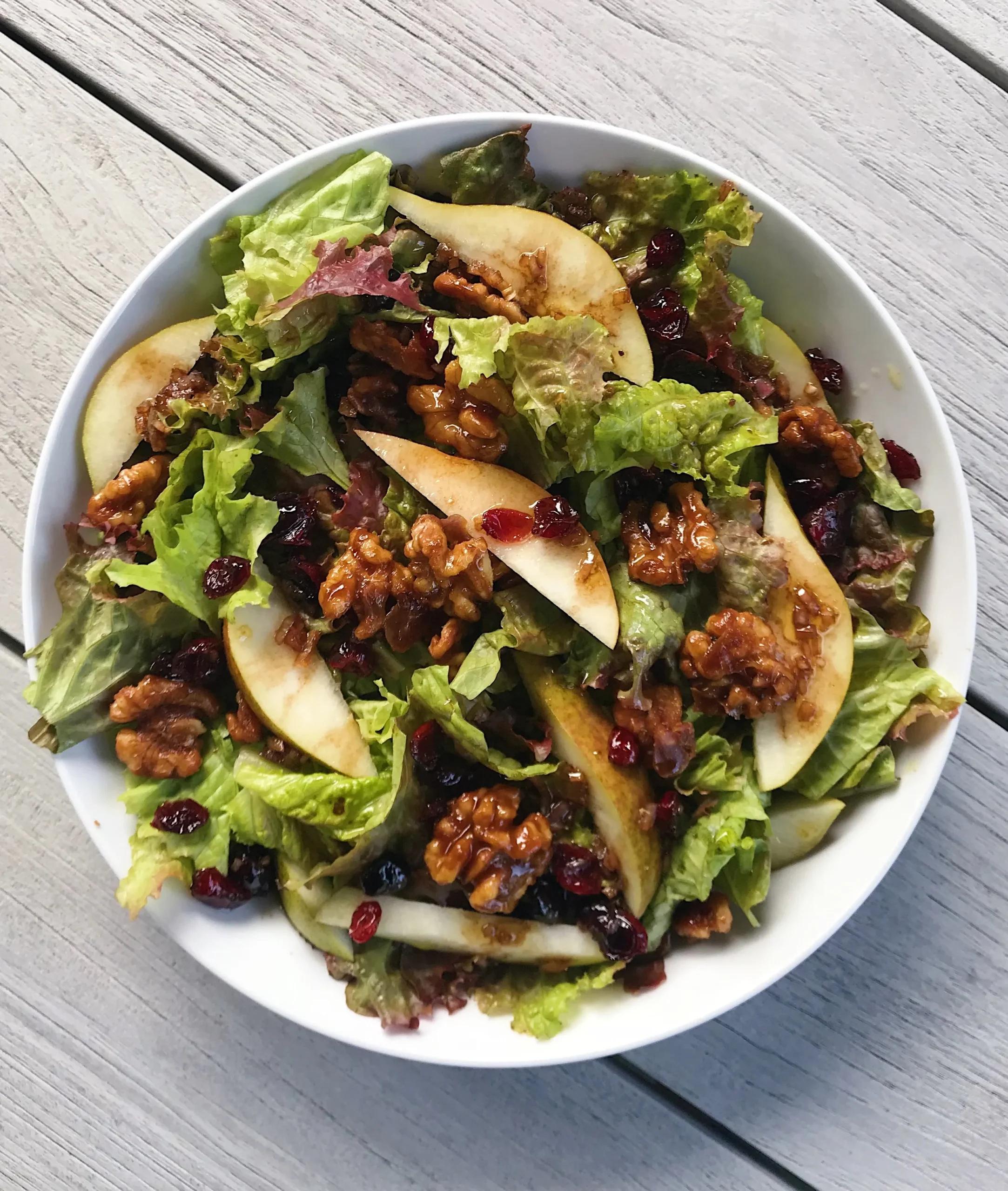 Toasted Walnut and Mixed Green Salad