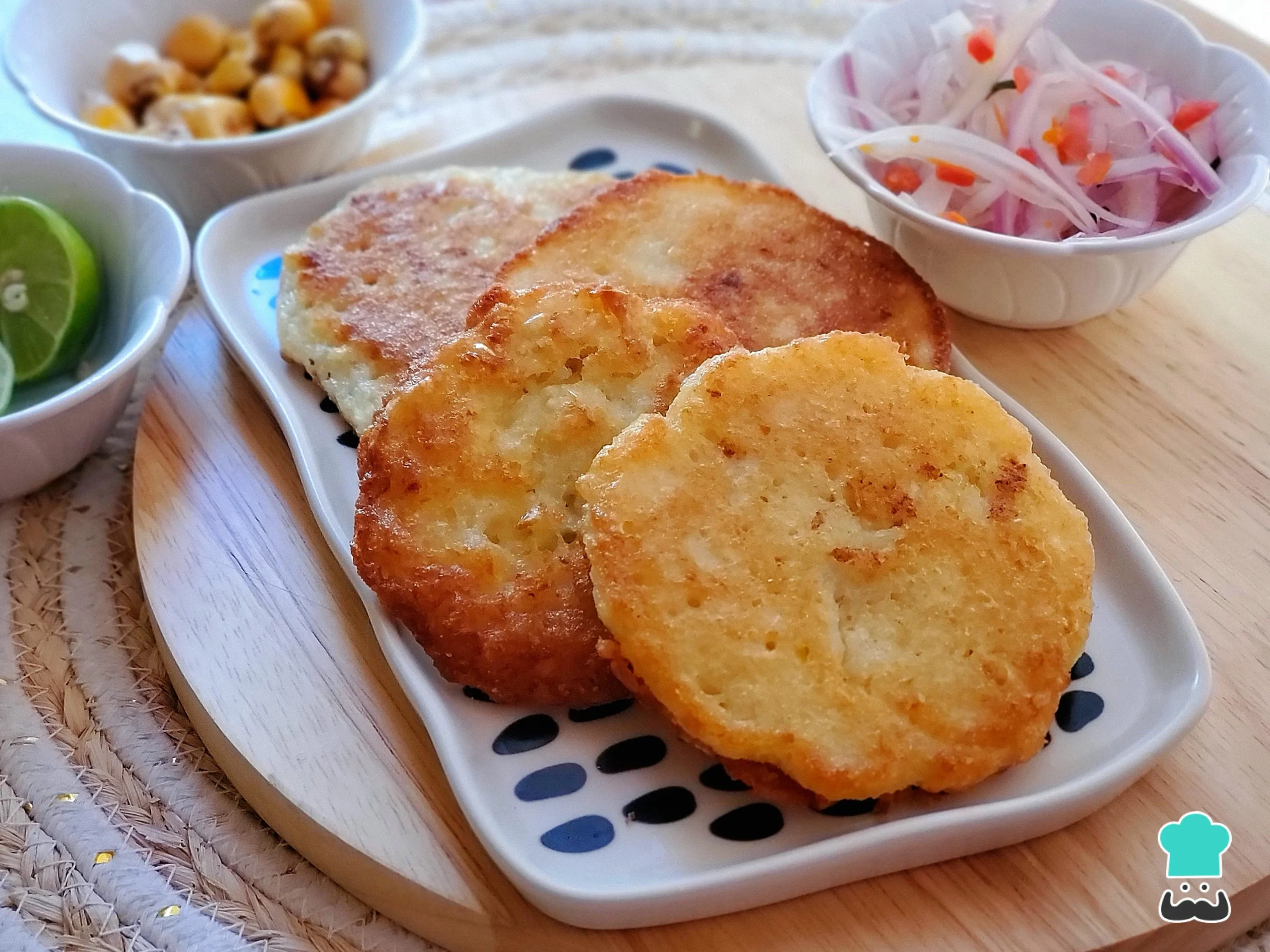 Torticas de Chocolo (Corn Scallion Cakes)